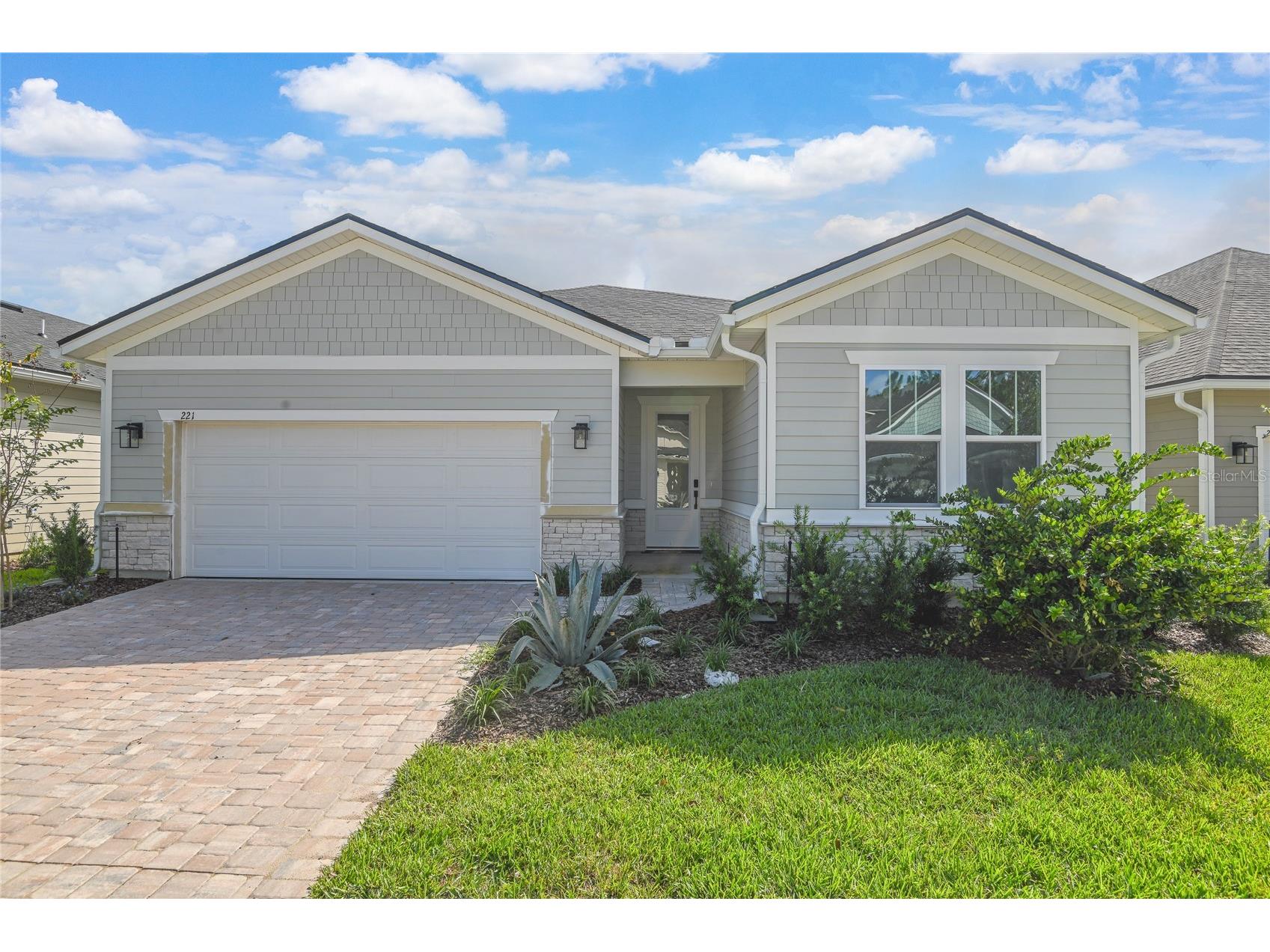 221 Thornberry Way Palm Coast FL 32164 S5128665 image1