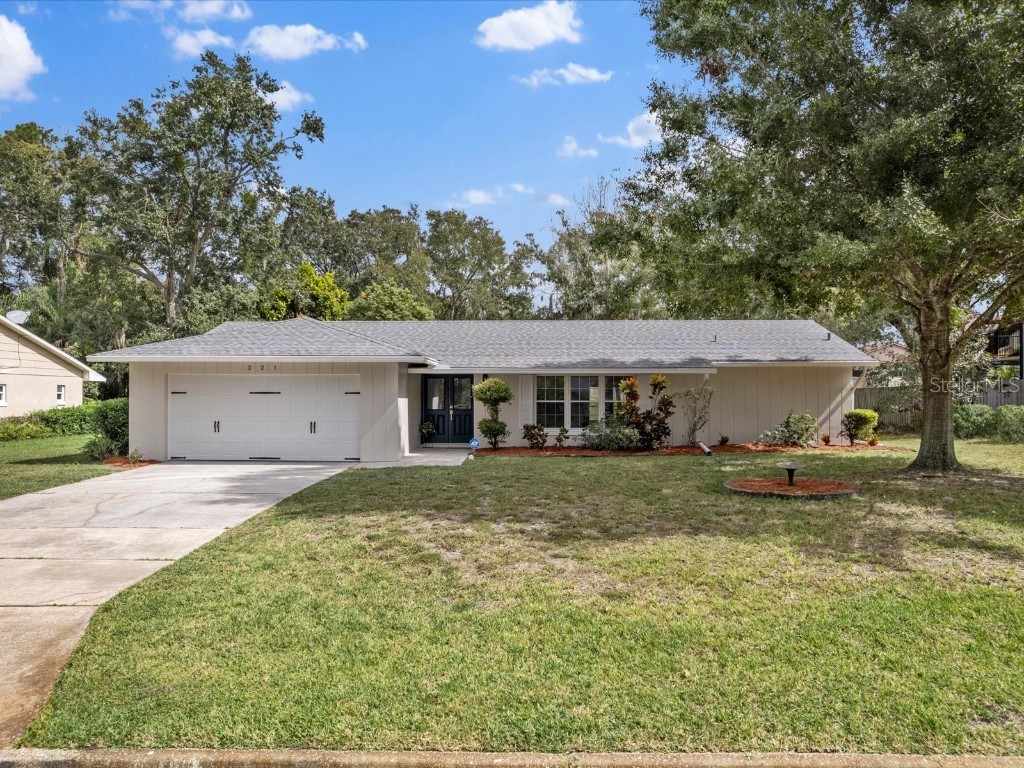 221 Valencia Court Winter Garden FL 34787 O6152191 image1