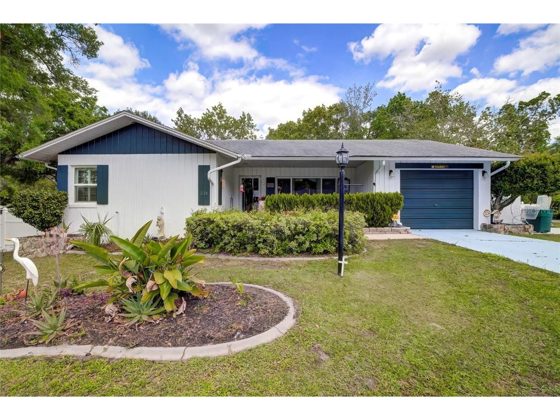 221 W Sugarmaple Lane Beverly Hills FL 34465 OM675705 image1