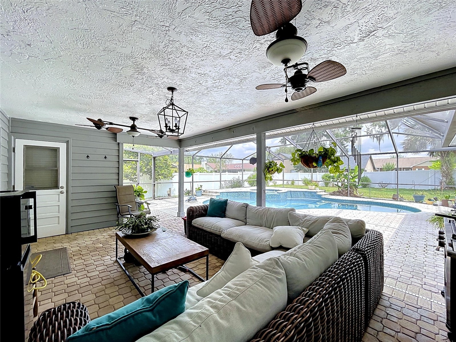 2210 Arbor Oaks Drive Valrico FL 33594 TB8508862 image39