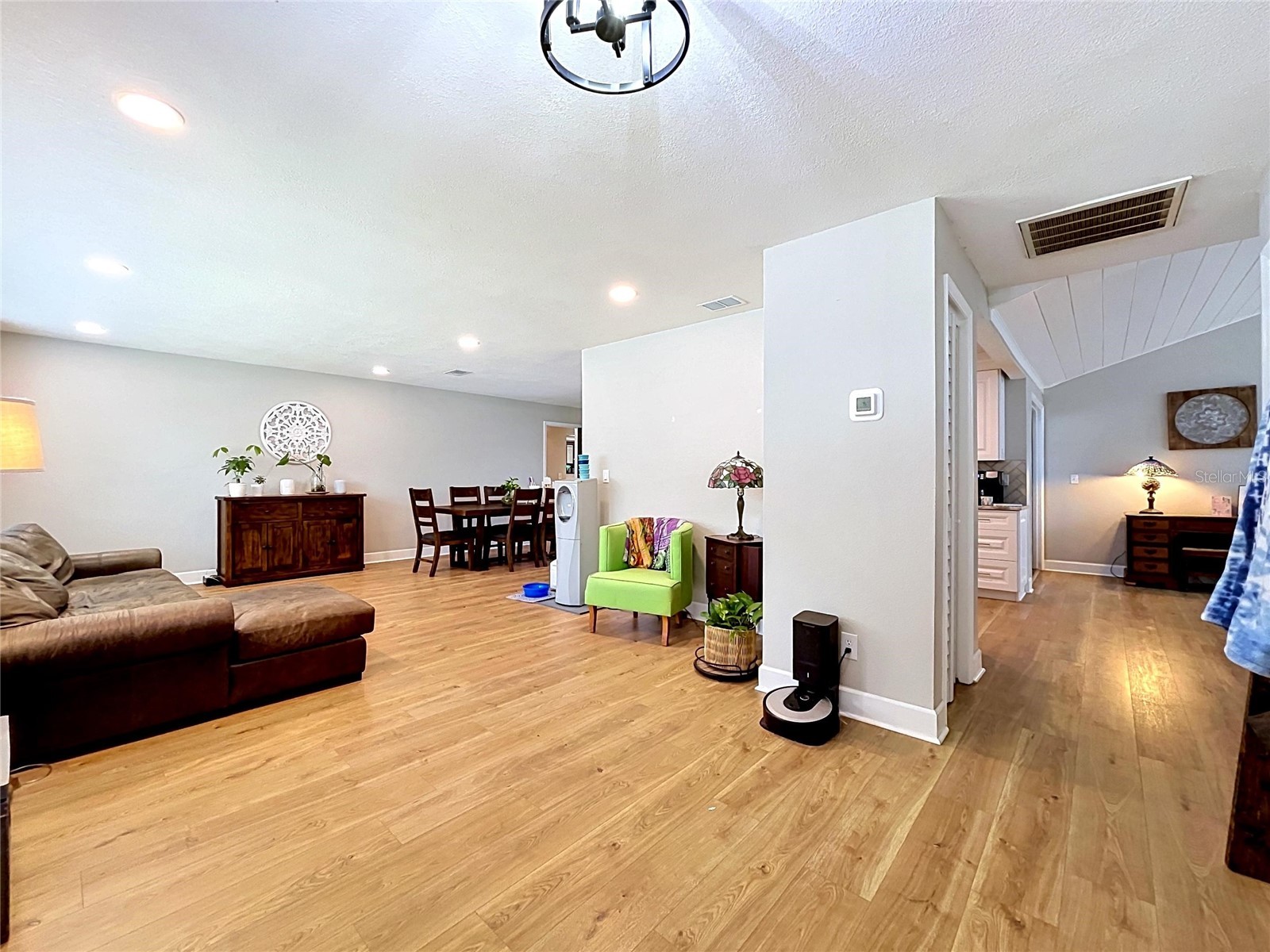 2210 Arbor Oaks Drive Valrico FL 33594 TB8508862 image8