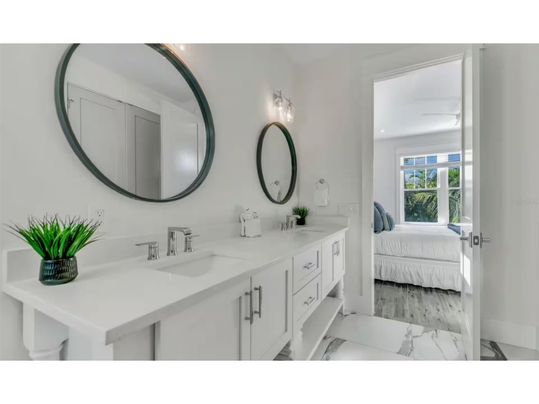 2210 Avenue A Bradenton Beach FL 34217 A4686592 image19