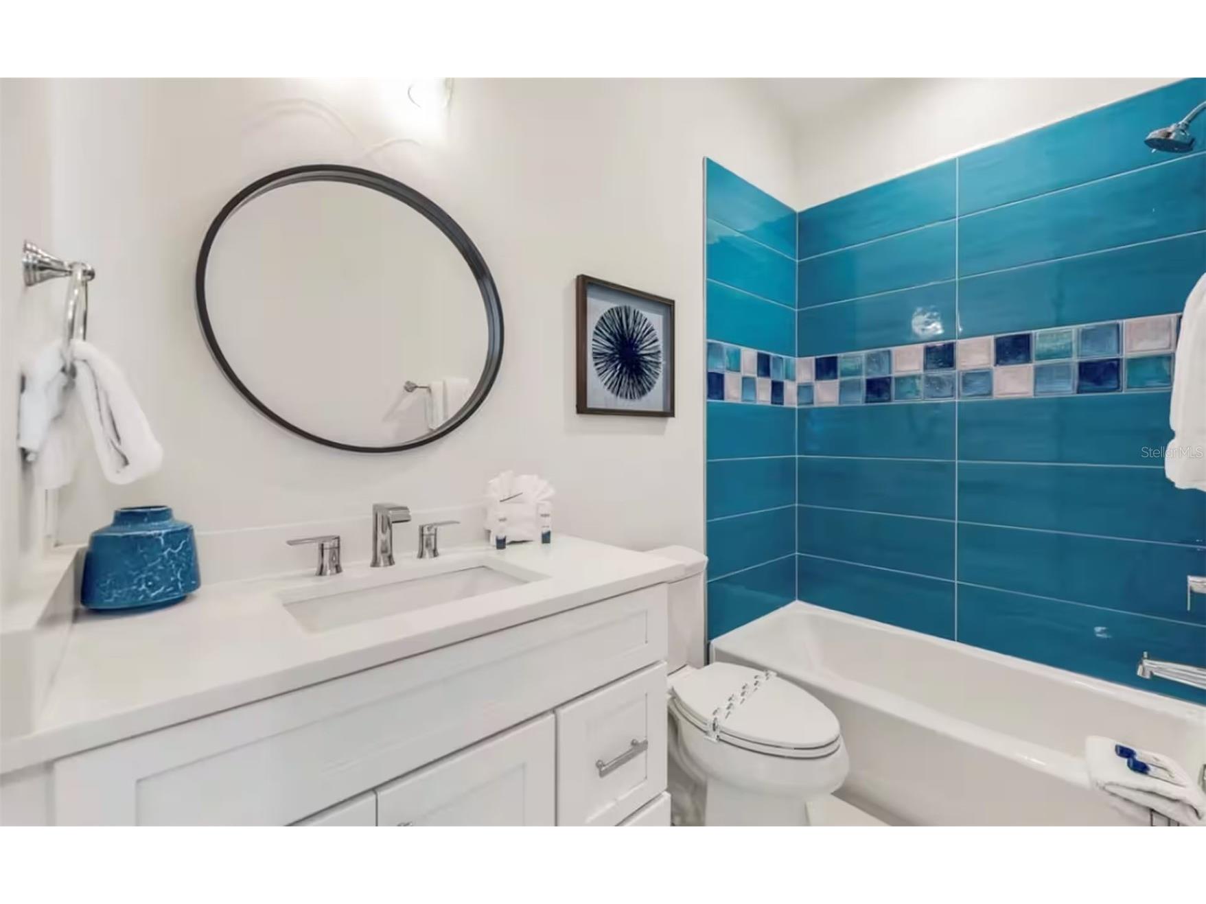 2210 Avenue A Bradenton Beach FL 34217 A4686592 image23