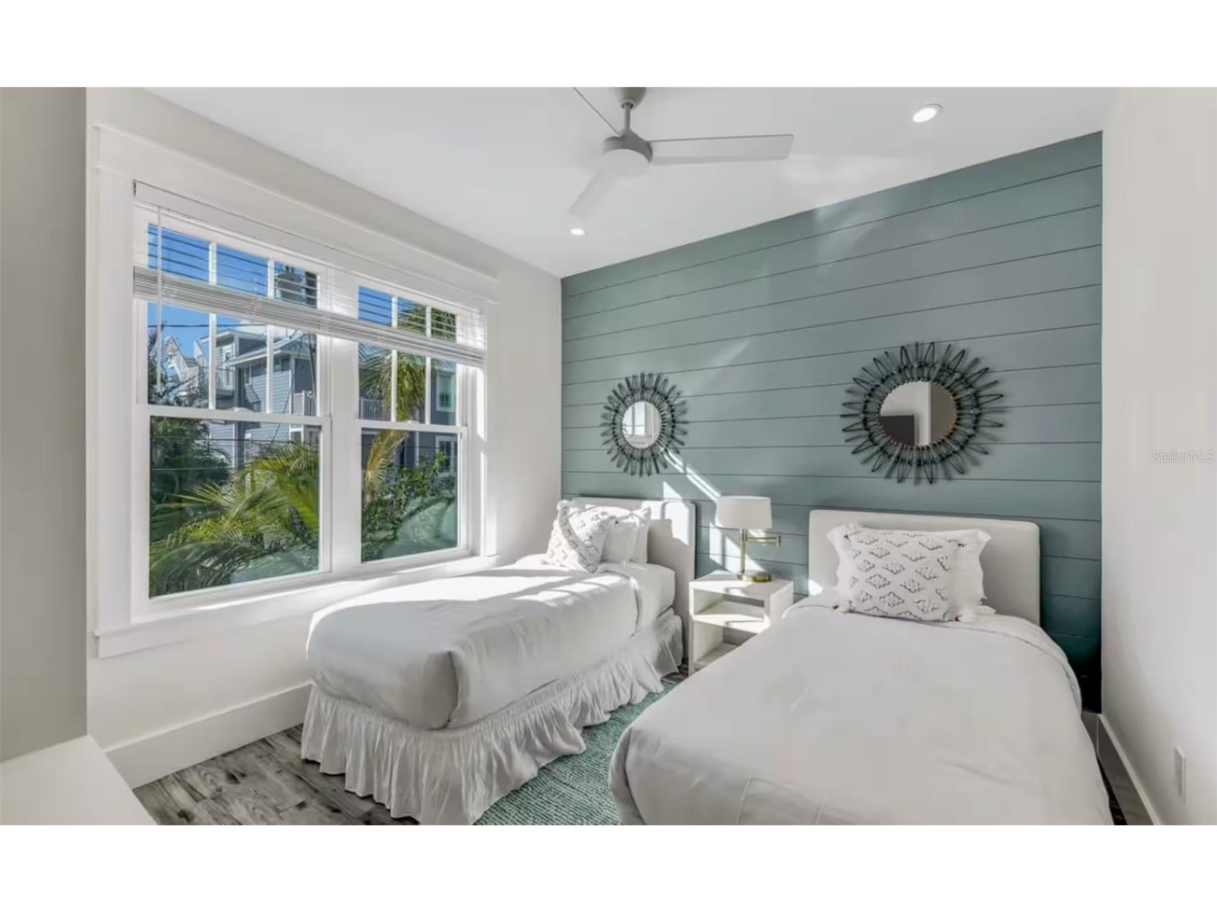2210 Avenue A Bradenton Beach FL 34217 A4686592 image27
