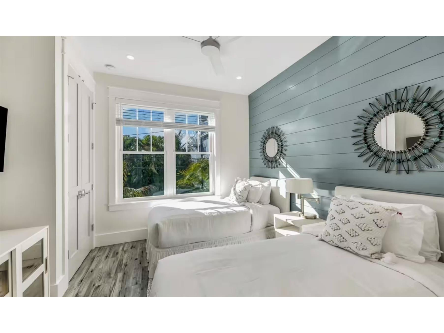 2210 Avenue A Bradenton Beach FL 34217 A4686592 image28