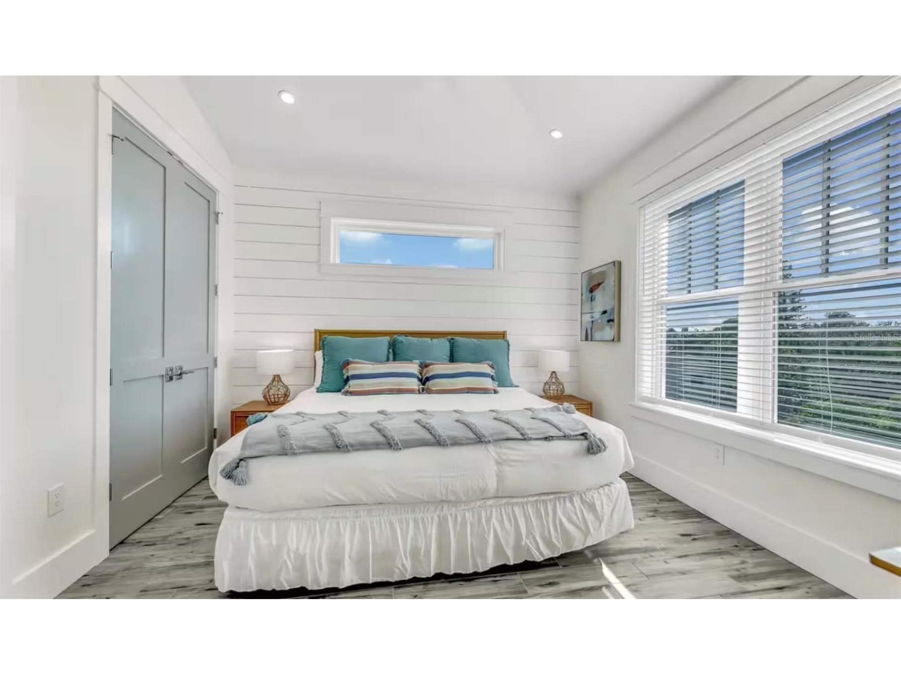 2210 Avenue A Bradenton Beach FL 34217 A4686592 image37