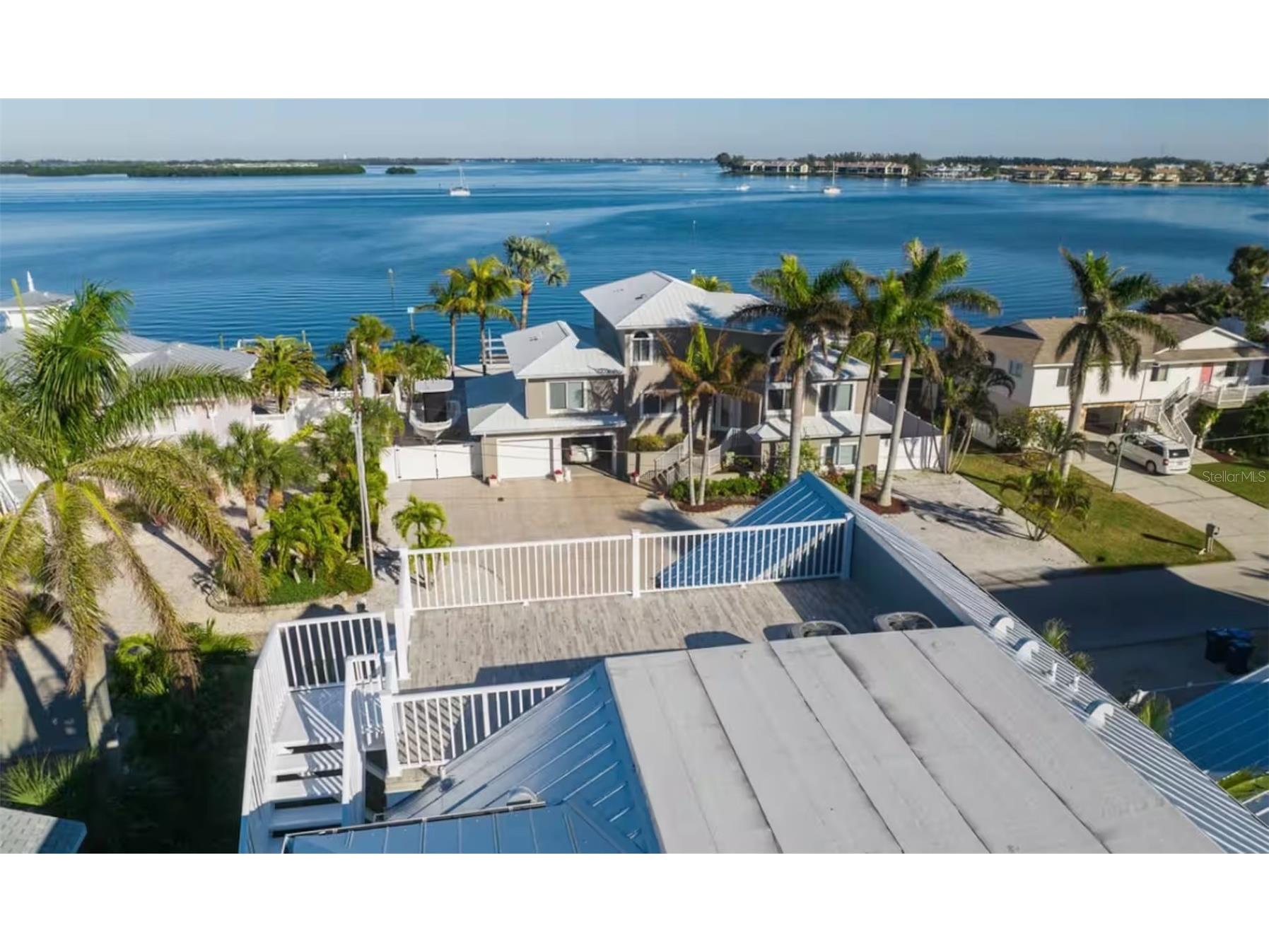 2210 Avenue A Bradenton Beach FL 34217 A4686592 image5
