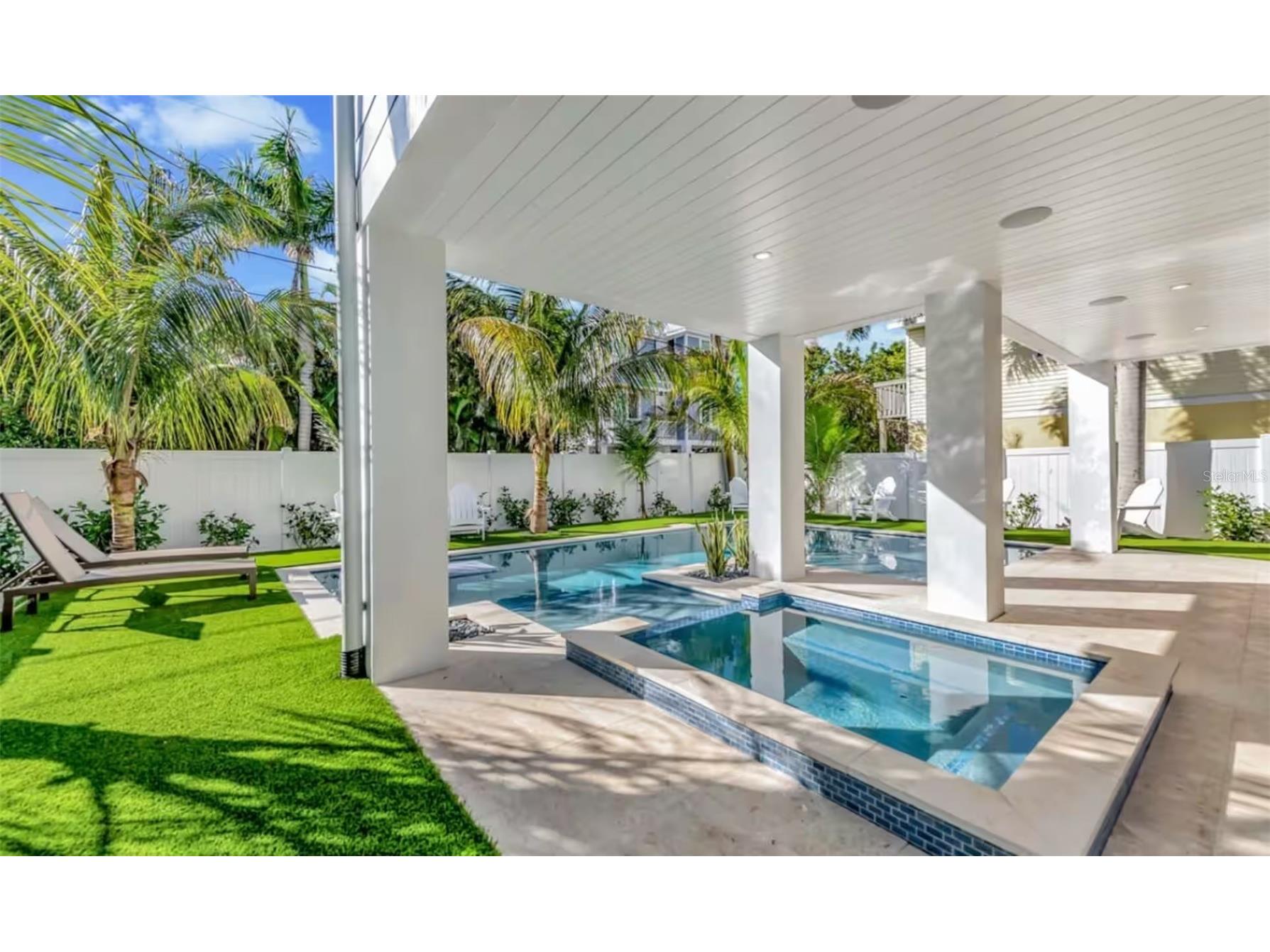 2210 Avenue A Bradenton Beach FL 34217 A4686592 image6