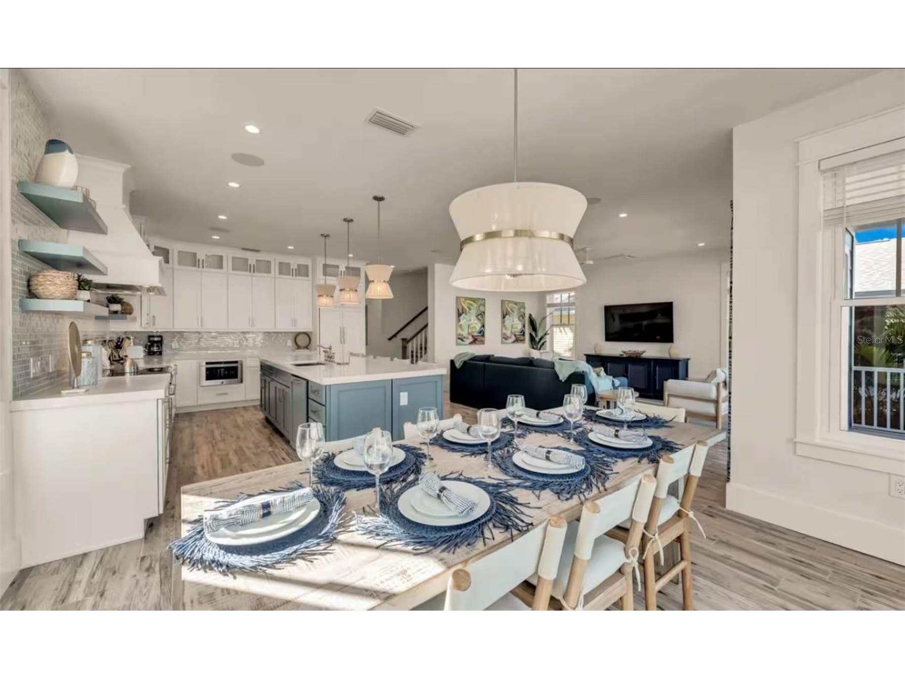2210 Avenue A Bradenton Beach FL 34217 A4686592 image8