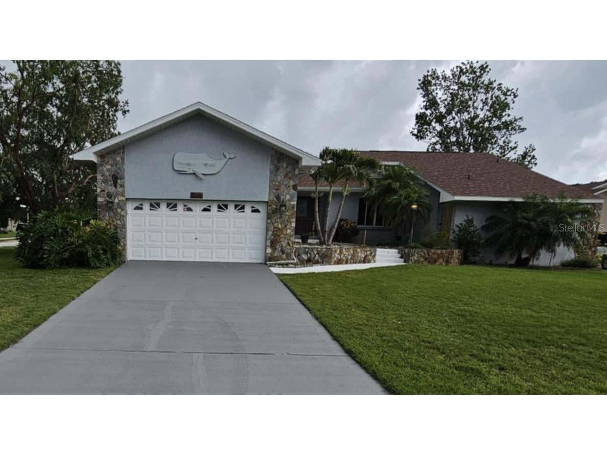2210 Bayou Drive Holiday FL 34691 TB8399727 image1