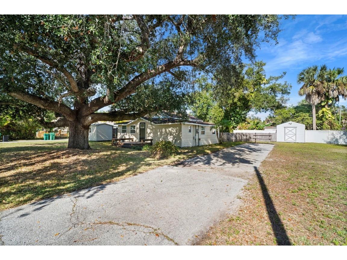 2210 Dixie Avenue Punta Gorda FL 33950 C7519166 image1
