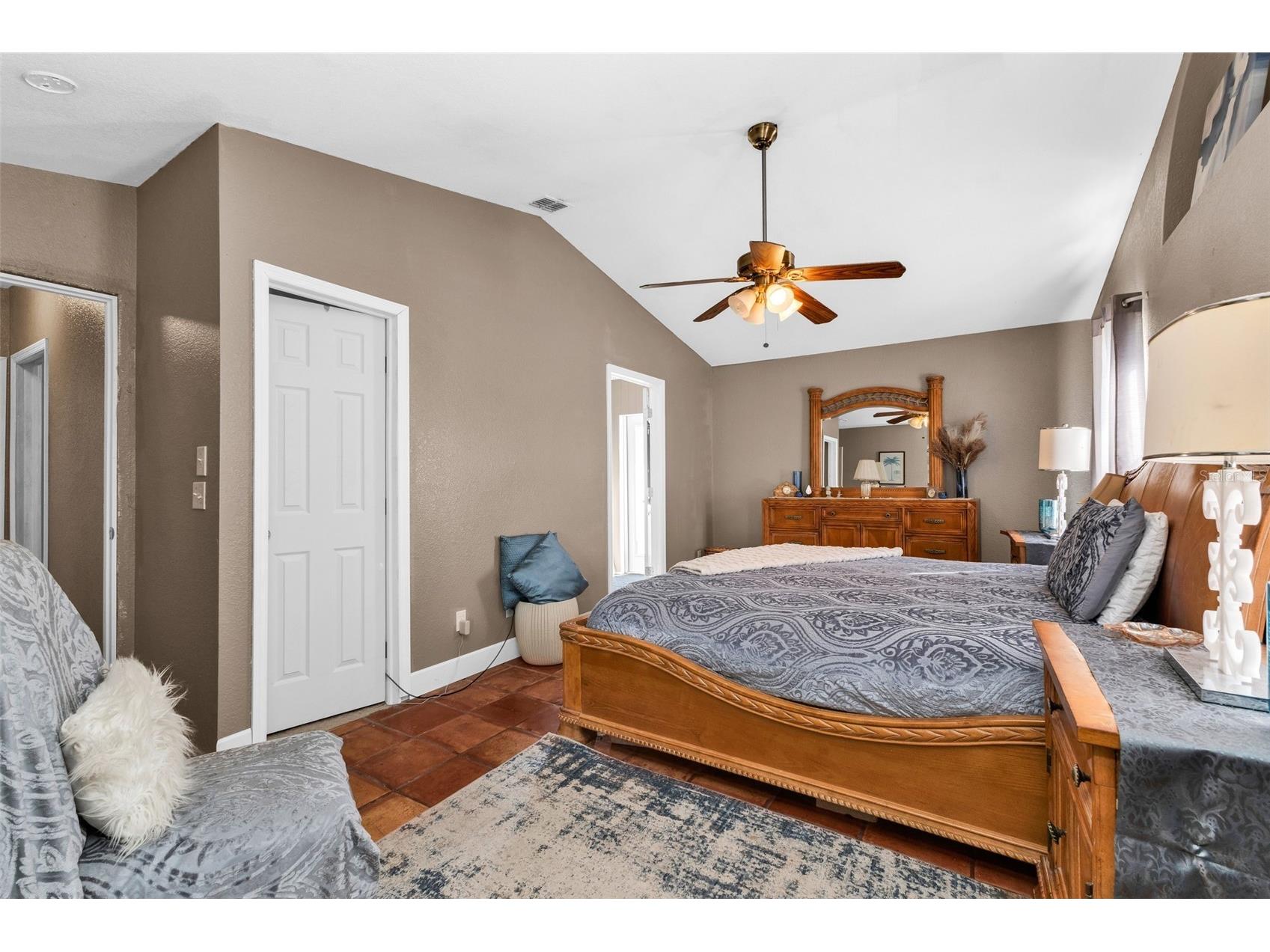 2210 Embassy Road North Port FL 34291 C7528181 image17