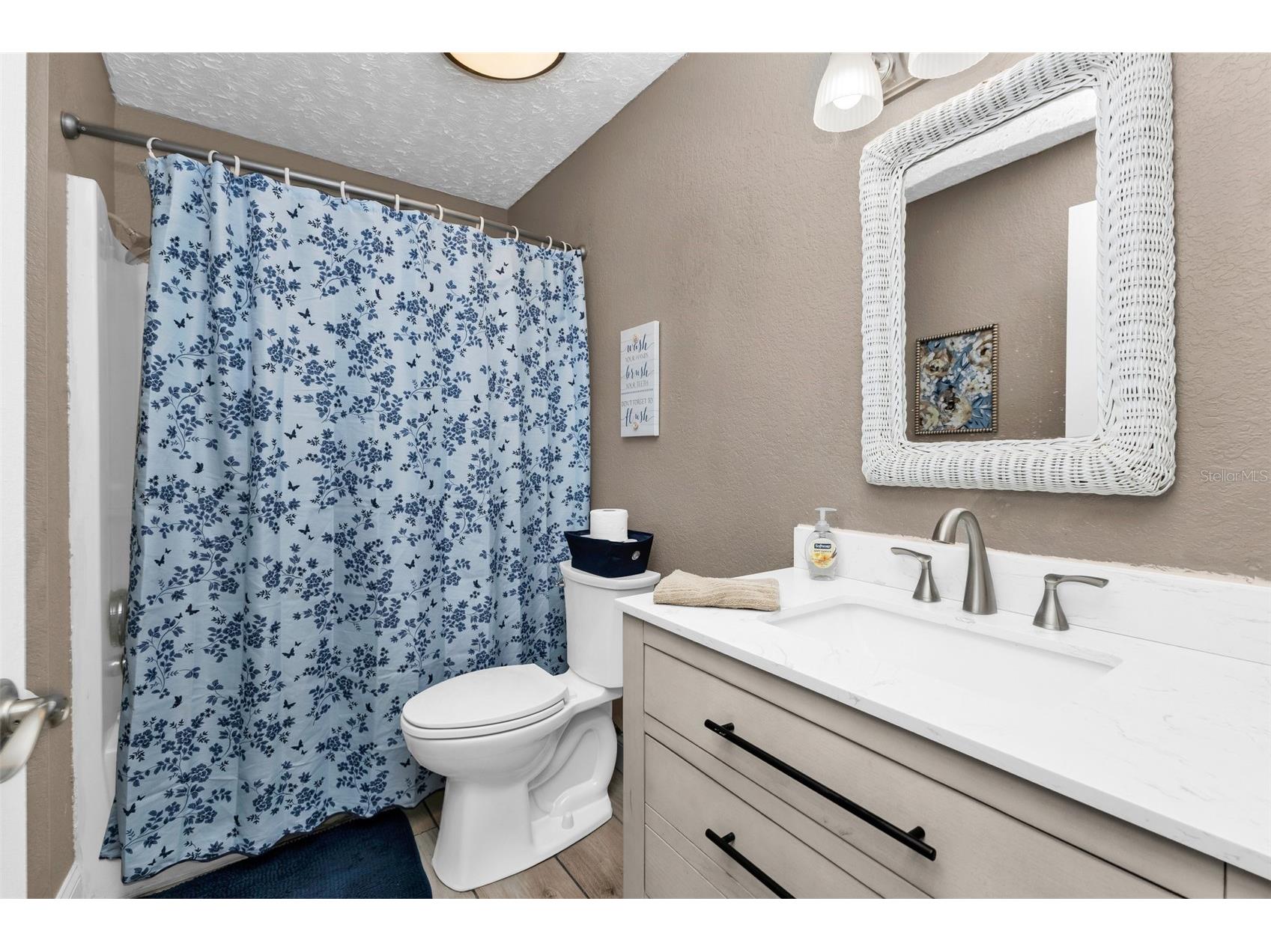 2210 Embassy Road North Port FL 34291 C7528181 image23