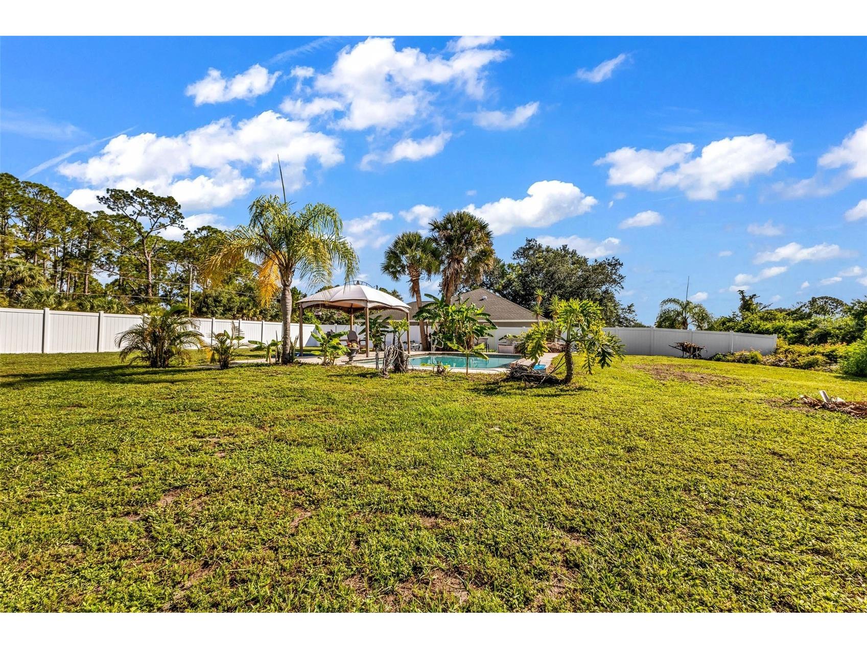 2210 Embassy Road North Port FL 34291 C7528181 image32