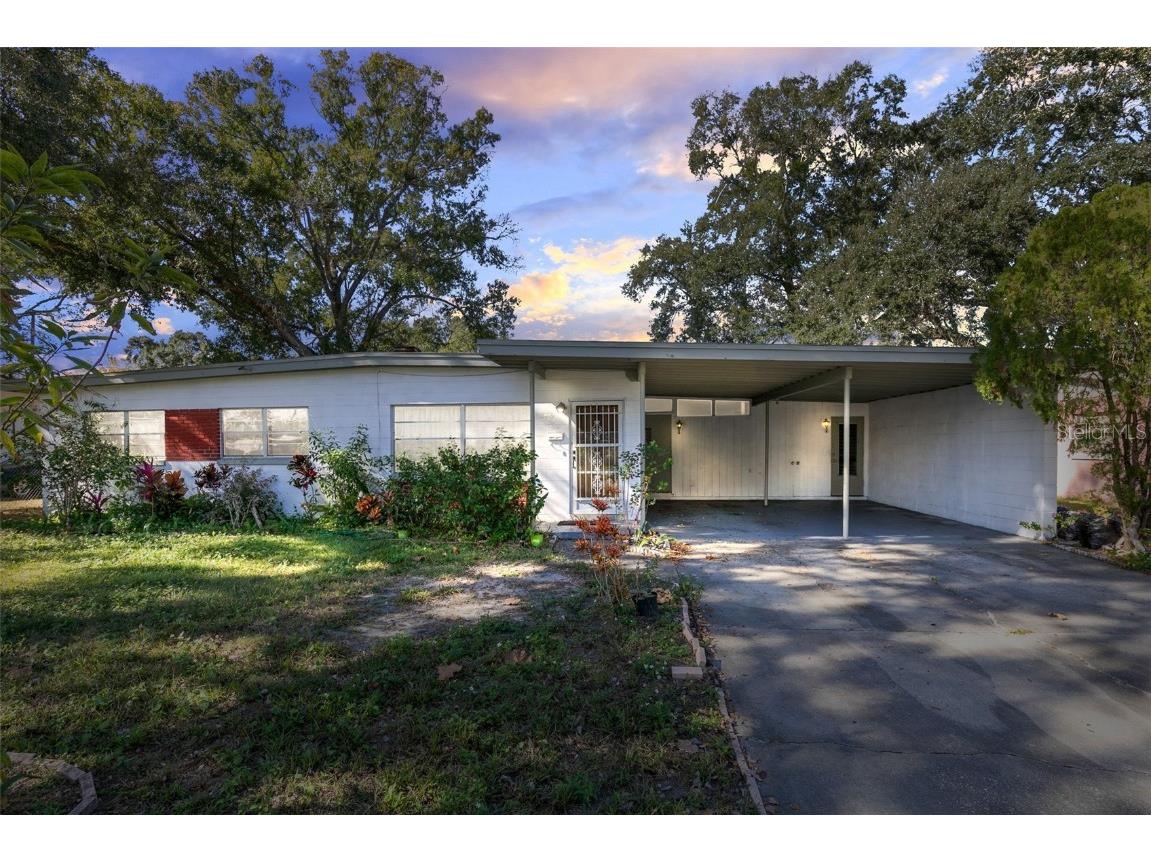 2210 Fontainebleau Drive Orlando FL 32808 O6164097 image1