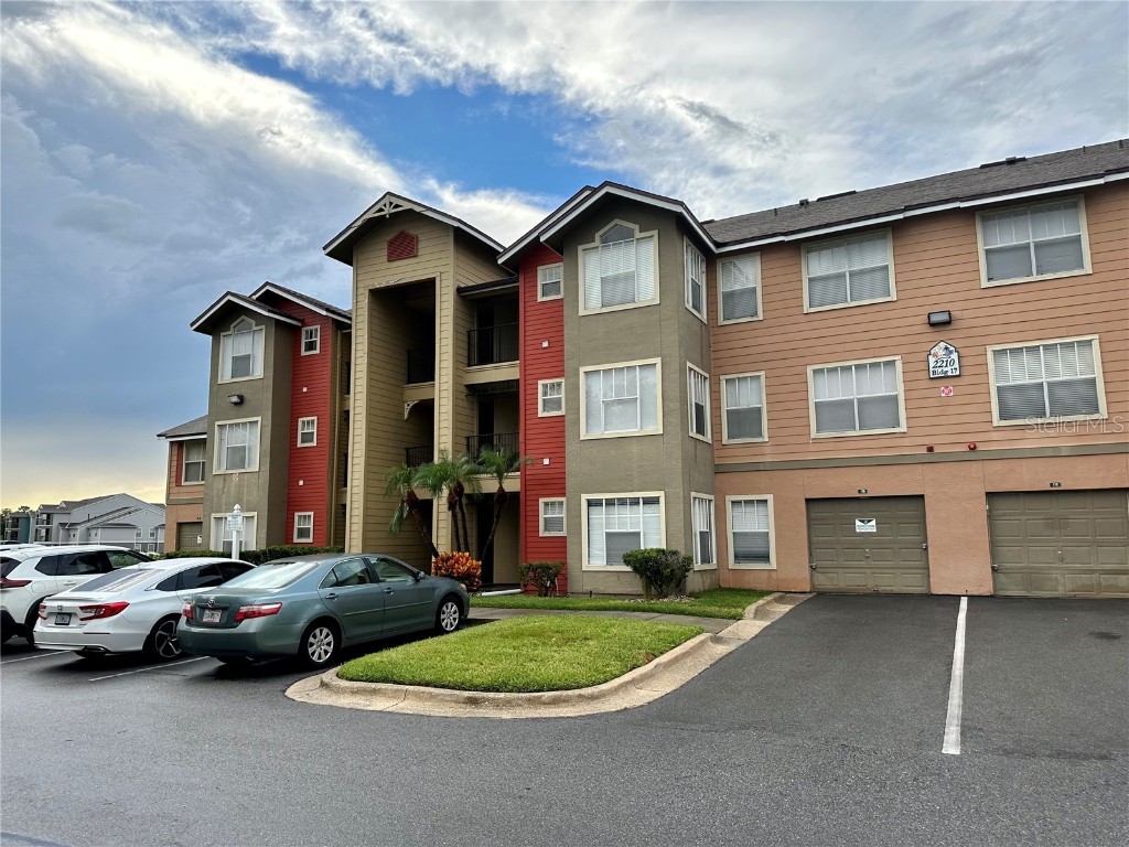 2210 Grand Cayman Court #1732 Kissimmee FL 34741 O6116180 image1