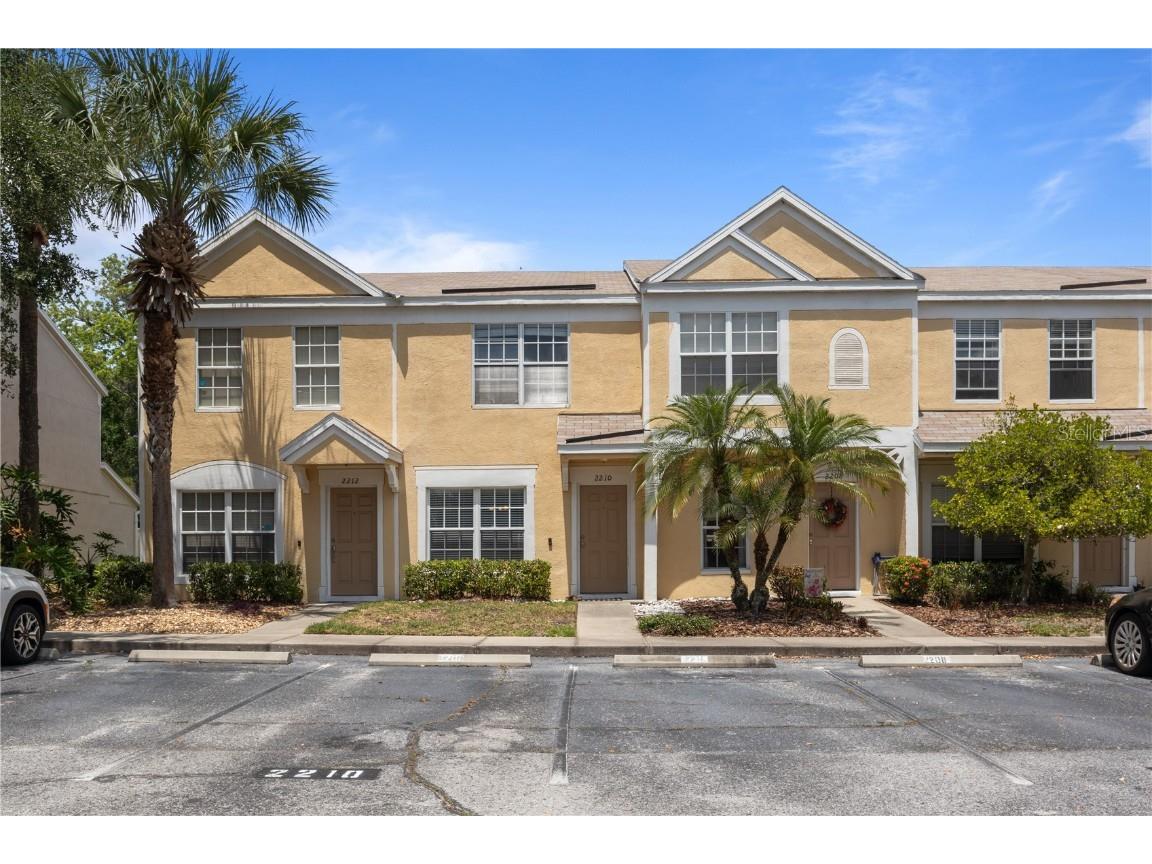 2210 Lake Woodberry Circle Brandon FL 33510 TB8316529 image1