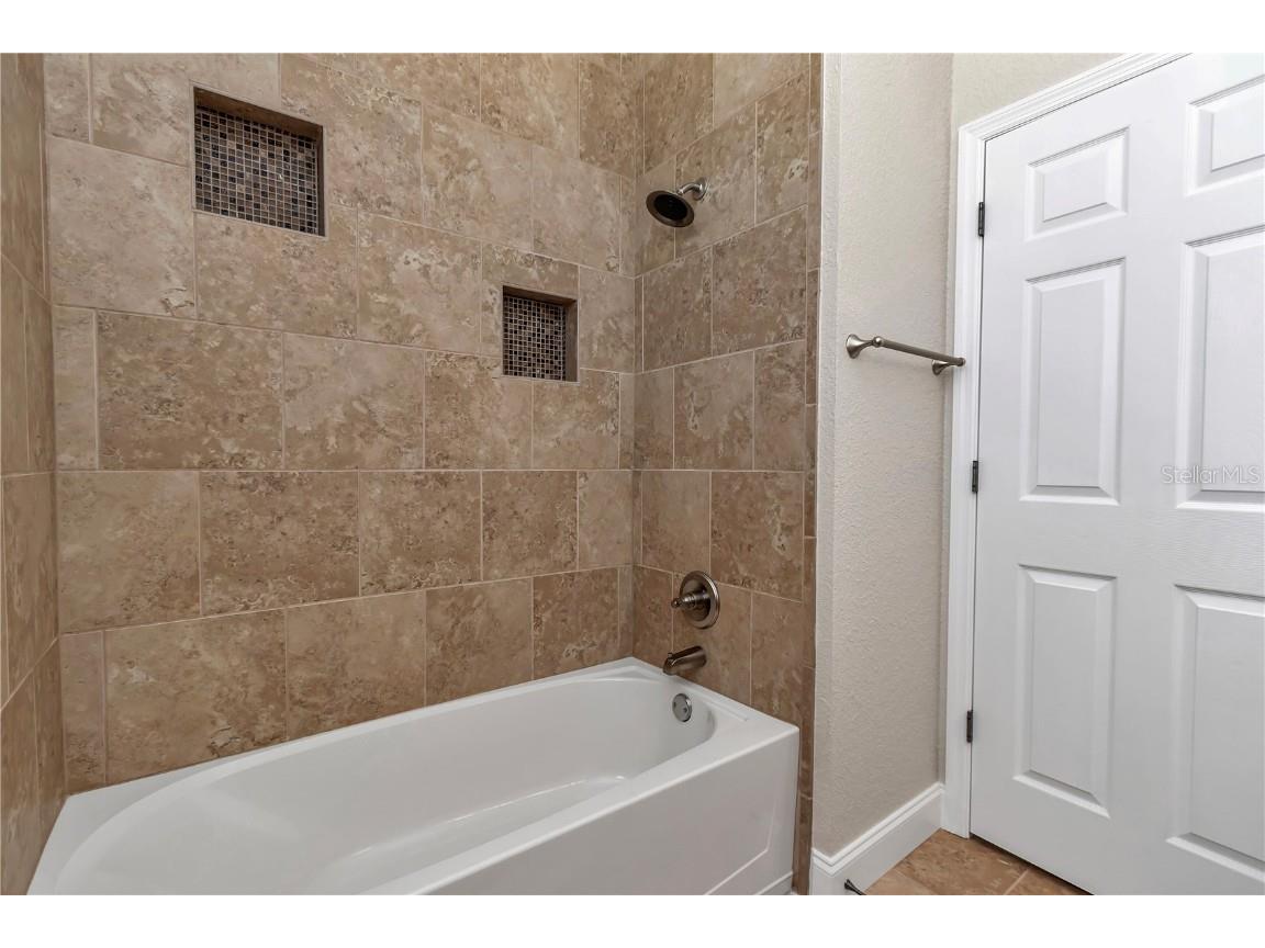 2210 NE 38th Terrace Ocala FL 34470 OM712755 image26