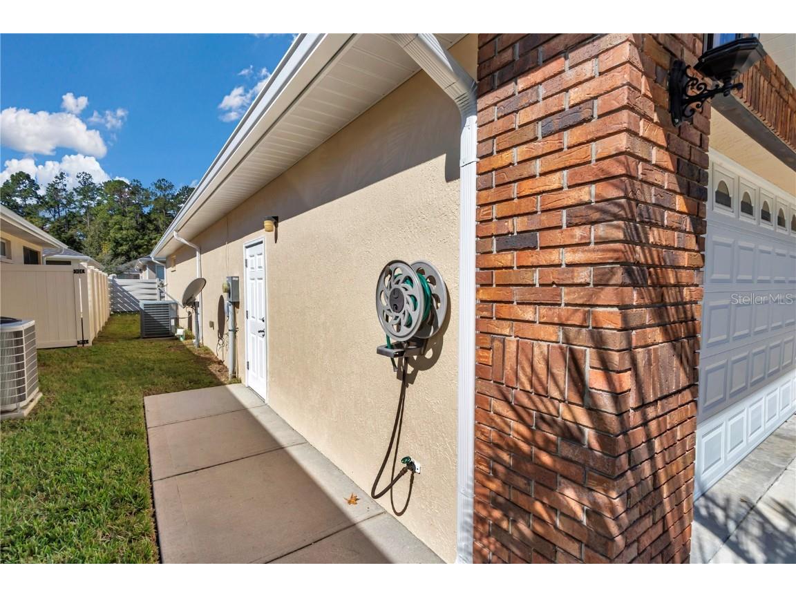 2210 NE 38th Terrace Ocala FL 34470 OM712755 image36