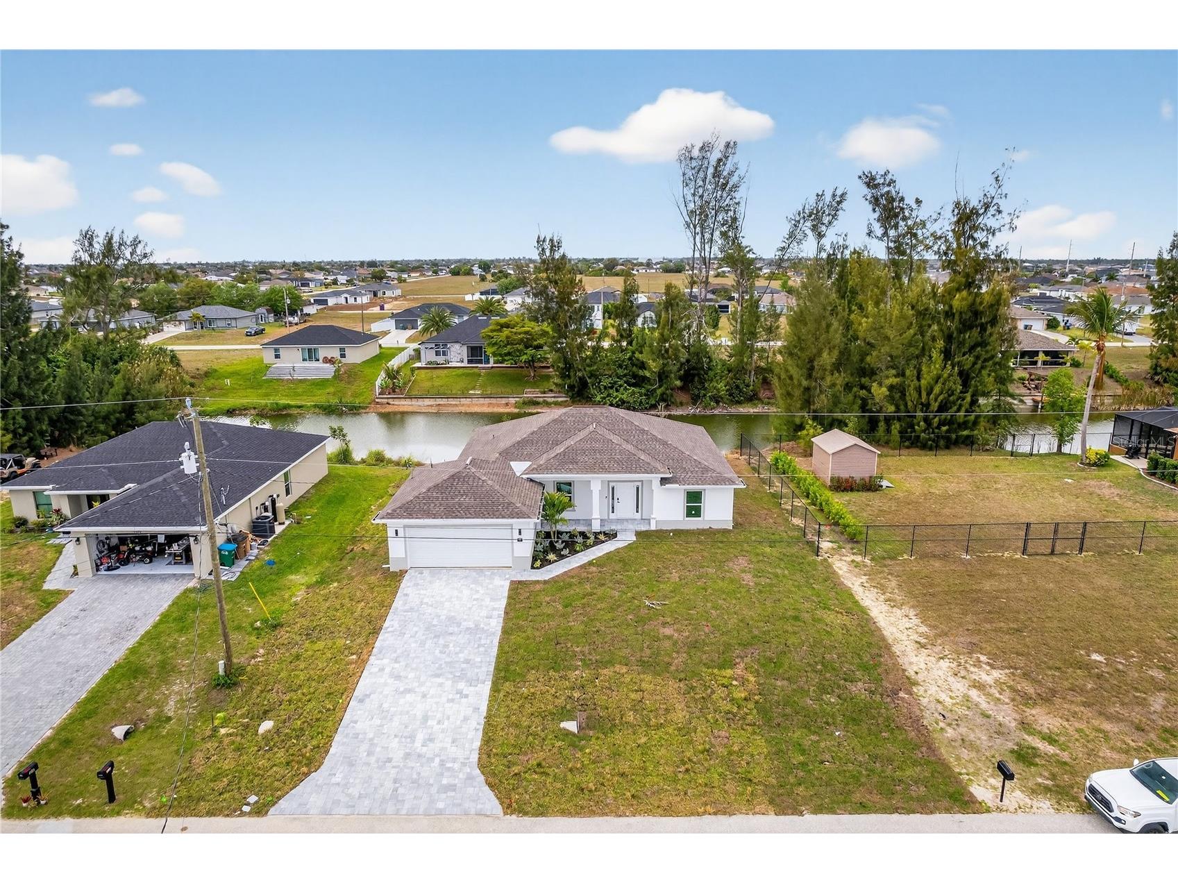 2210 NW 2nd Avenue Cape Coral FL 33993 - VALKYRIE CANAL A4689241 image15