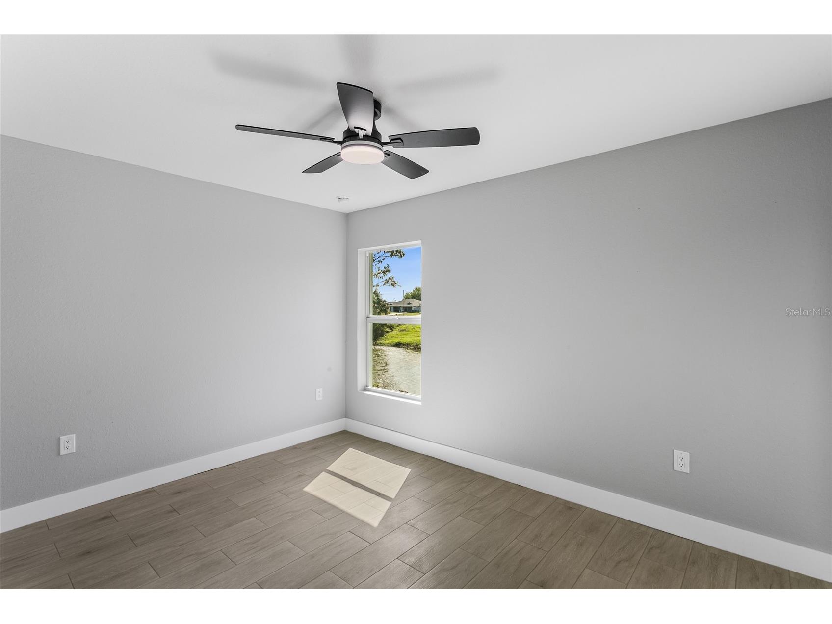 2210 NW 2nd Avenue Cape Coral FL 33993 - VALKYRIE CANAL A4689241 image28
