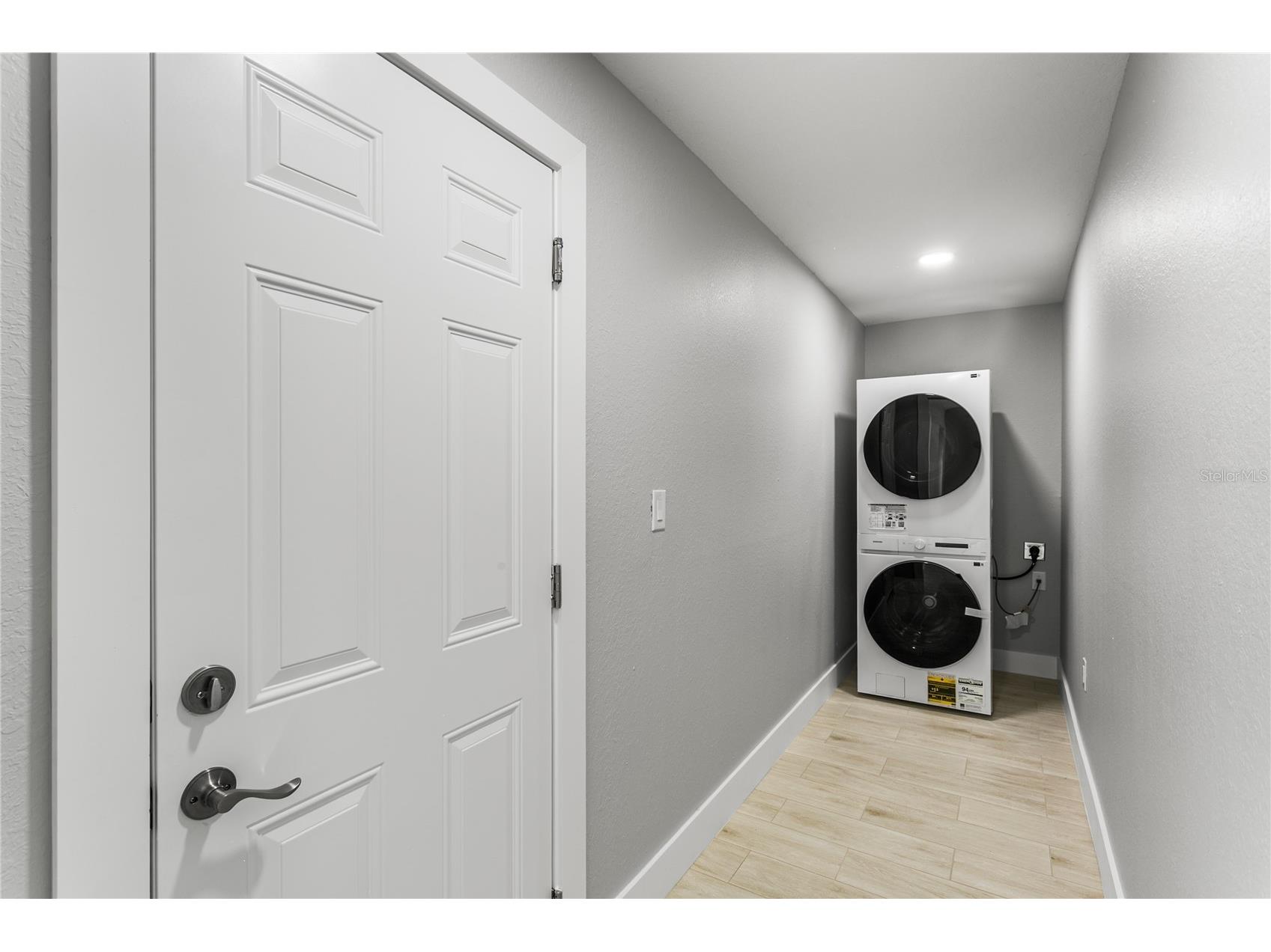 2210 NW 2nd Avenue Cape Coral FL 33993 - VALKYRIE CANAL A4689241 image38