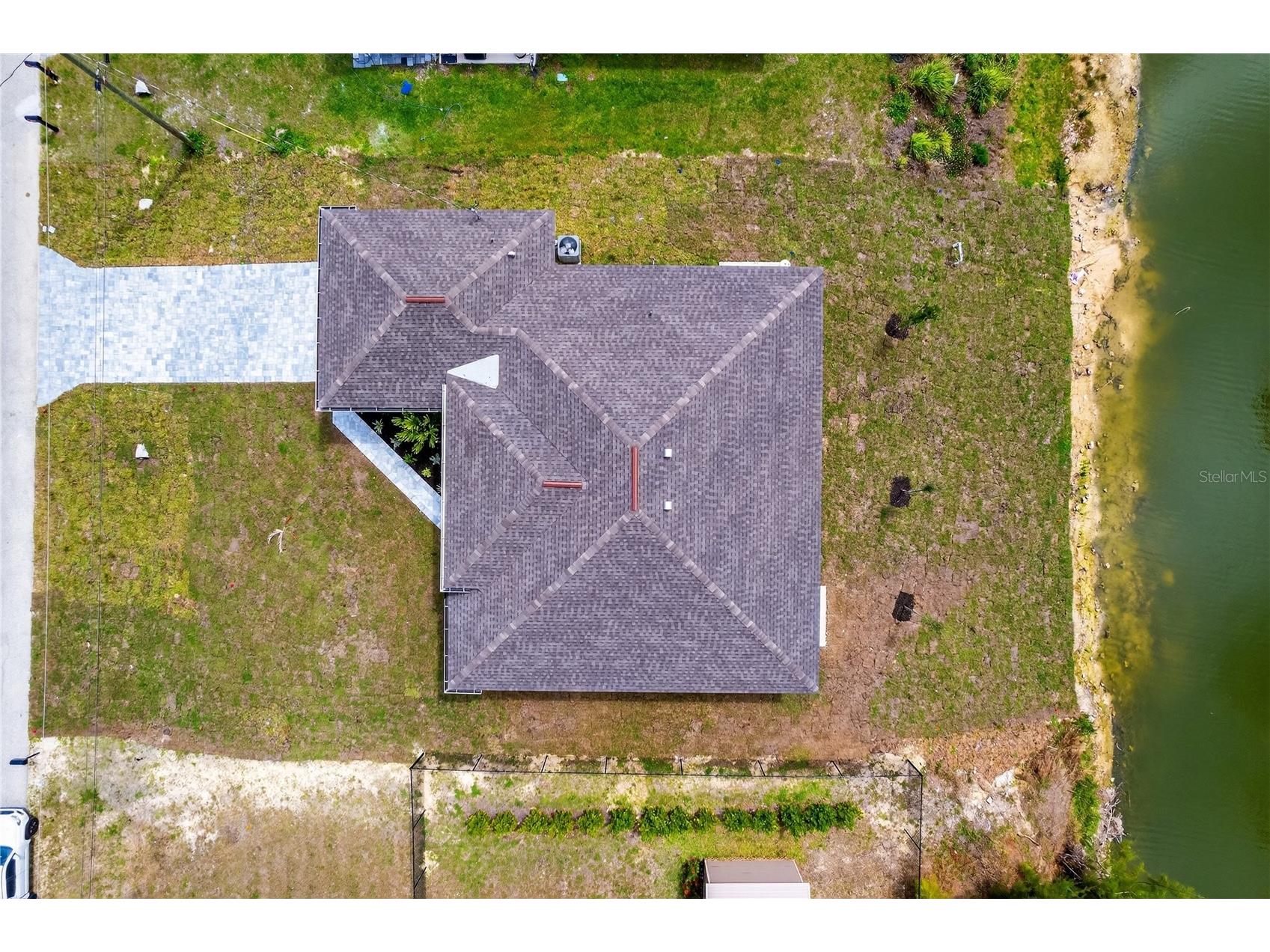 2210 NW 2nd Avenue Cape Coral FL 33993 - VALKYRIE CANAL A4689241 image8