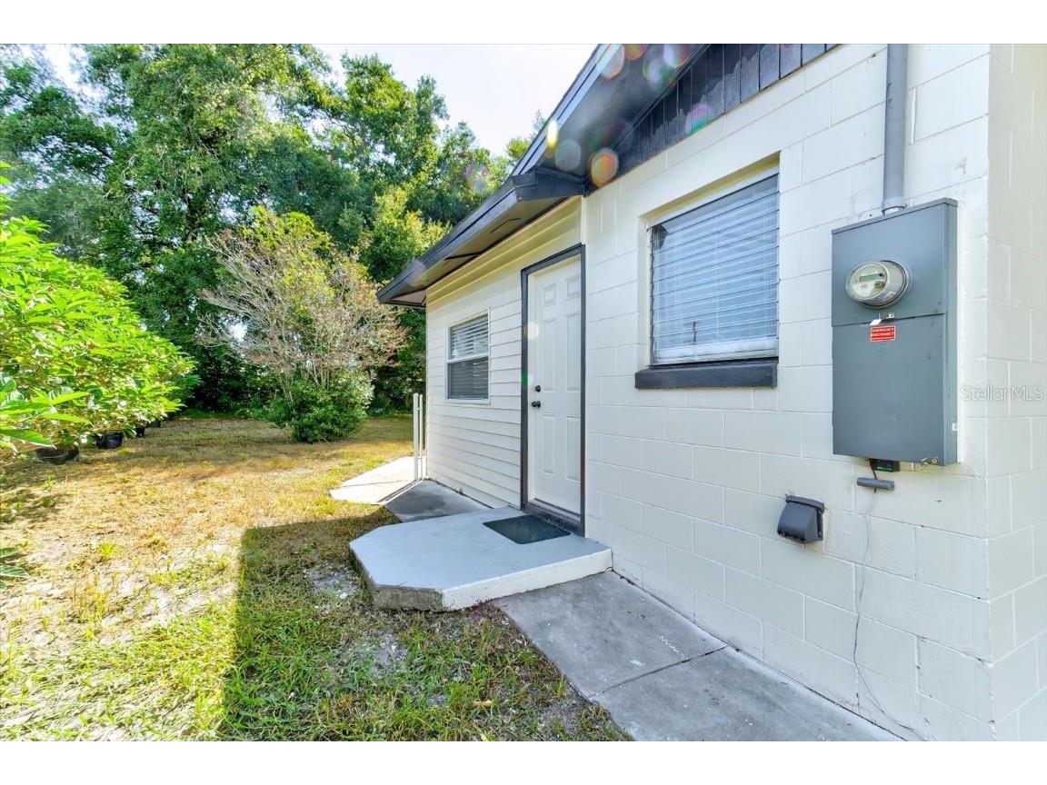 2210 SE 1st Street Orange City FL 32763 V4945158 image6