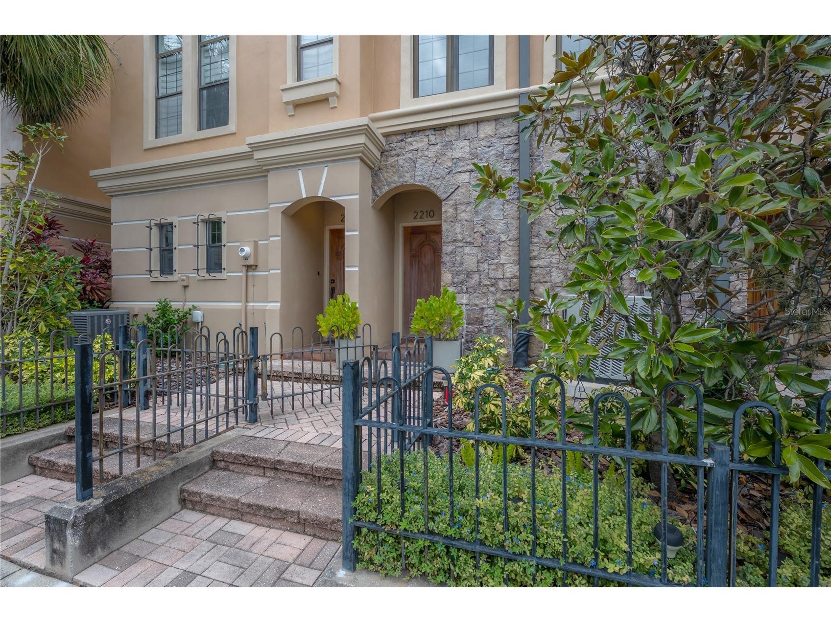 2210 Soho Bay Court Tampa FL 33606 TB8462451 image1