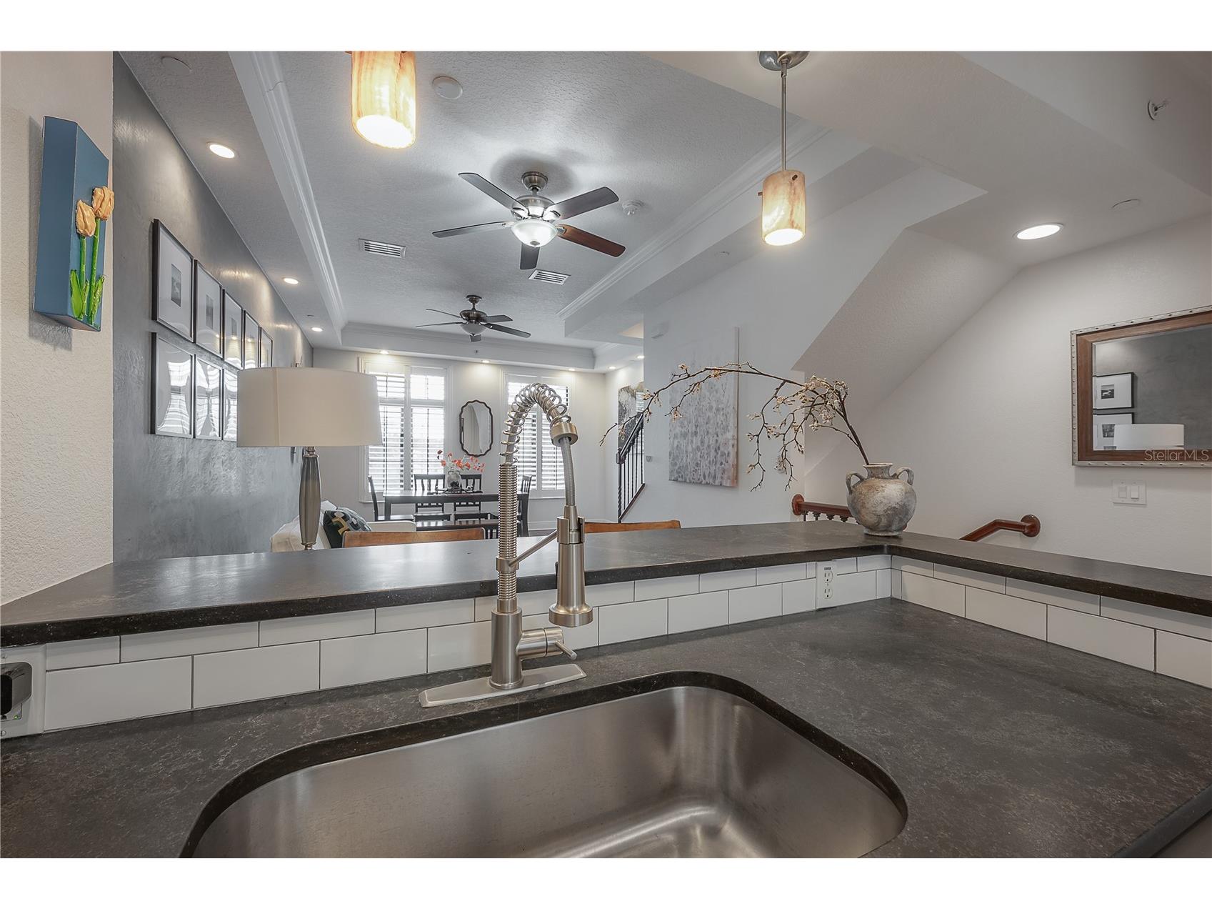 2210 Soho Bay Court Tampa FL 33606 TB8462451 image11
