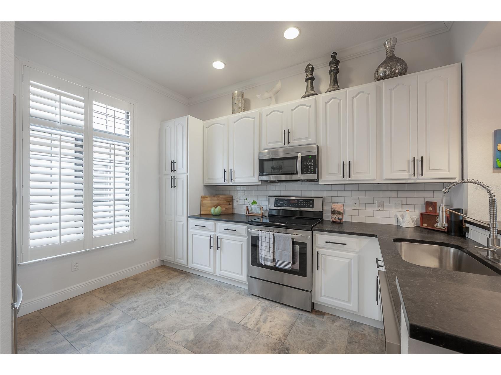 2210 Soho Bay Court Tampa FL 33606 TB8462451 image7