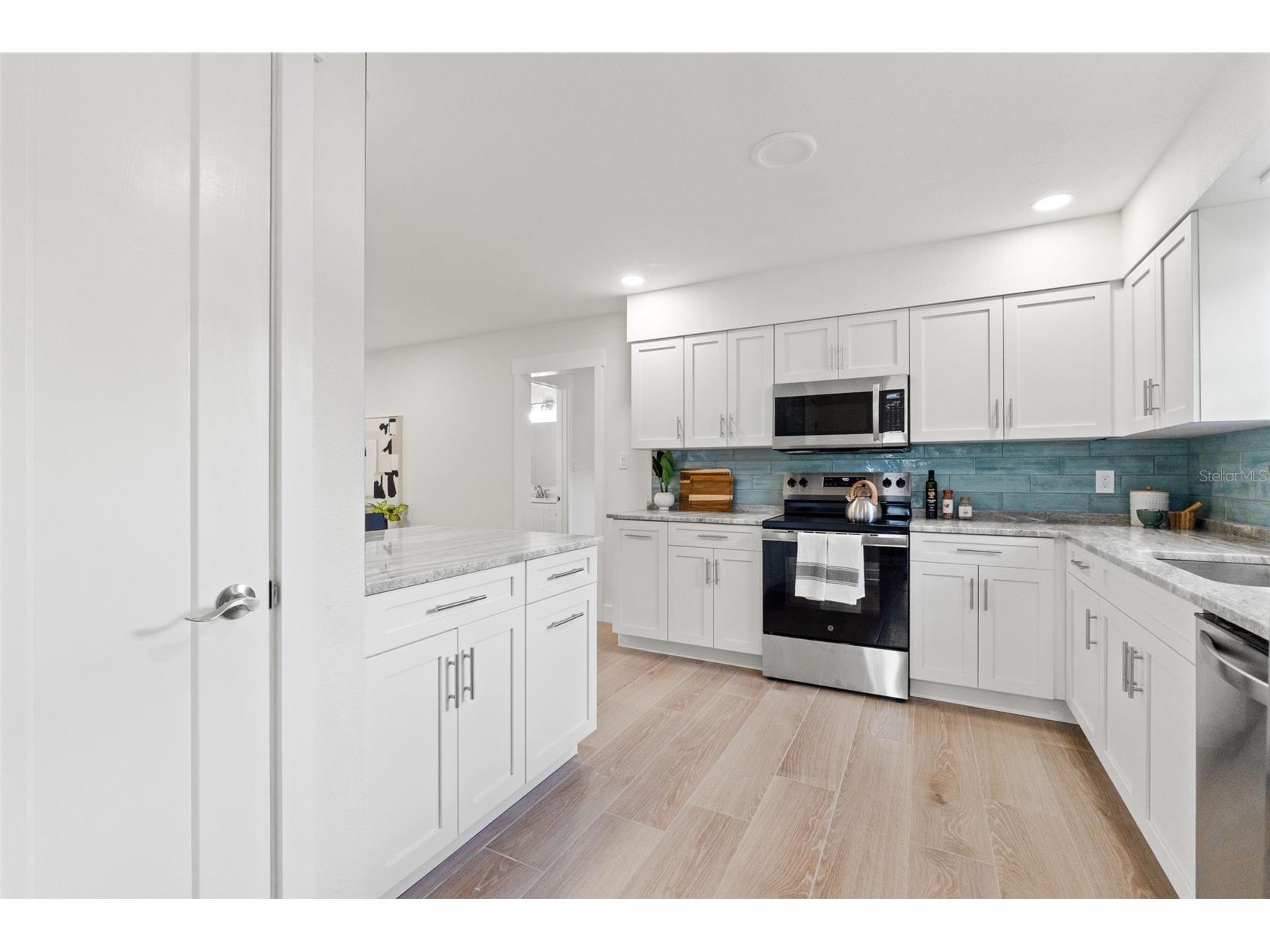 2210 Tanglewood Way Brandon FL 33511 TB8465579 image21