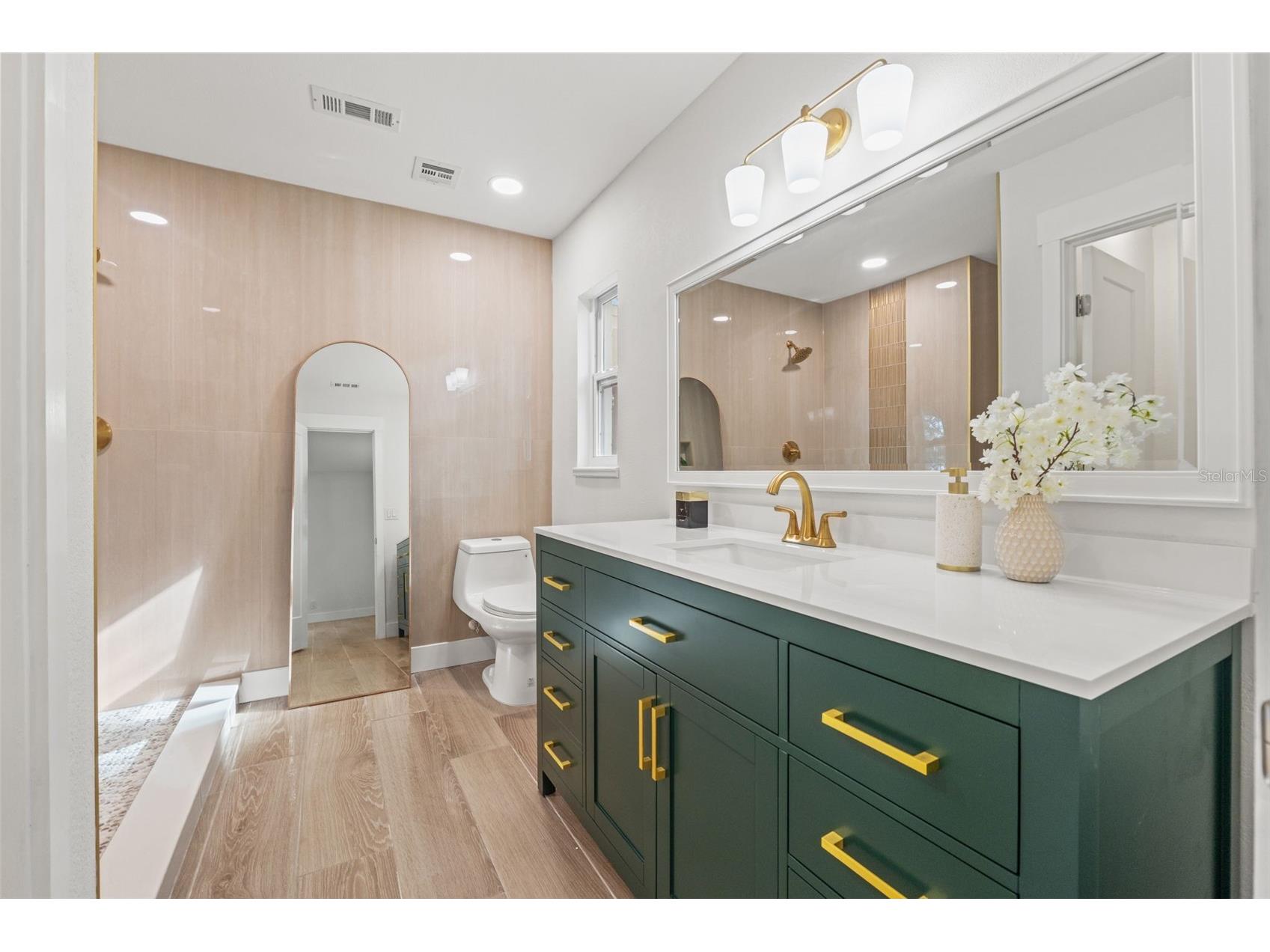 2210 Tanglewood Way Brandon FL 33511 TB8465579 image31