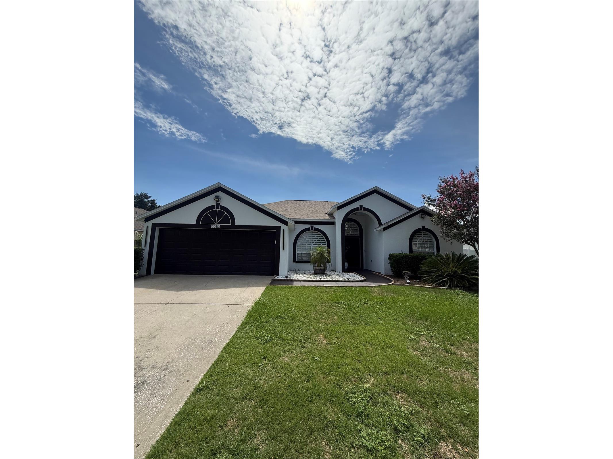 2210 Towering Oaks Circle Seffner FL 33584 TB8523858 image1