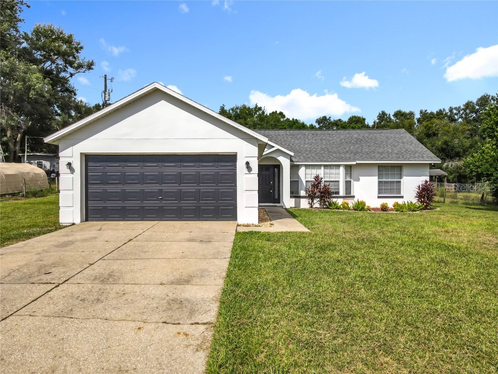 22101 N Buckhill Road Howey In The Hills FL 34737 O6333765 image1