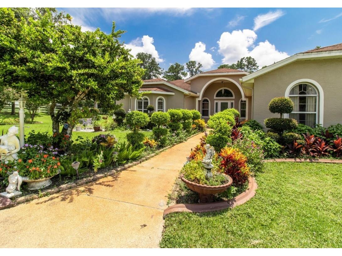 22106 Garmisch Way Brooksville FL 34601 W7880537 image1