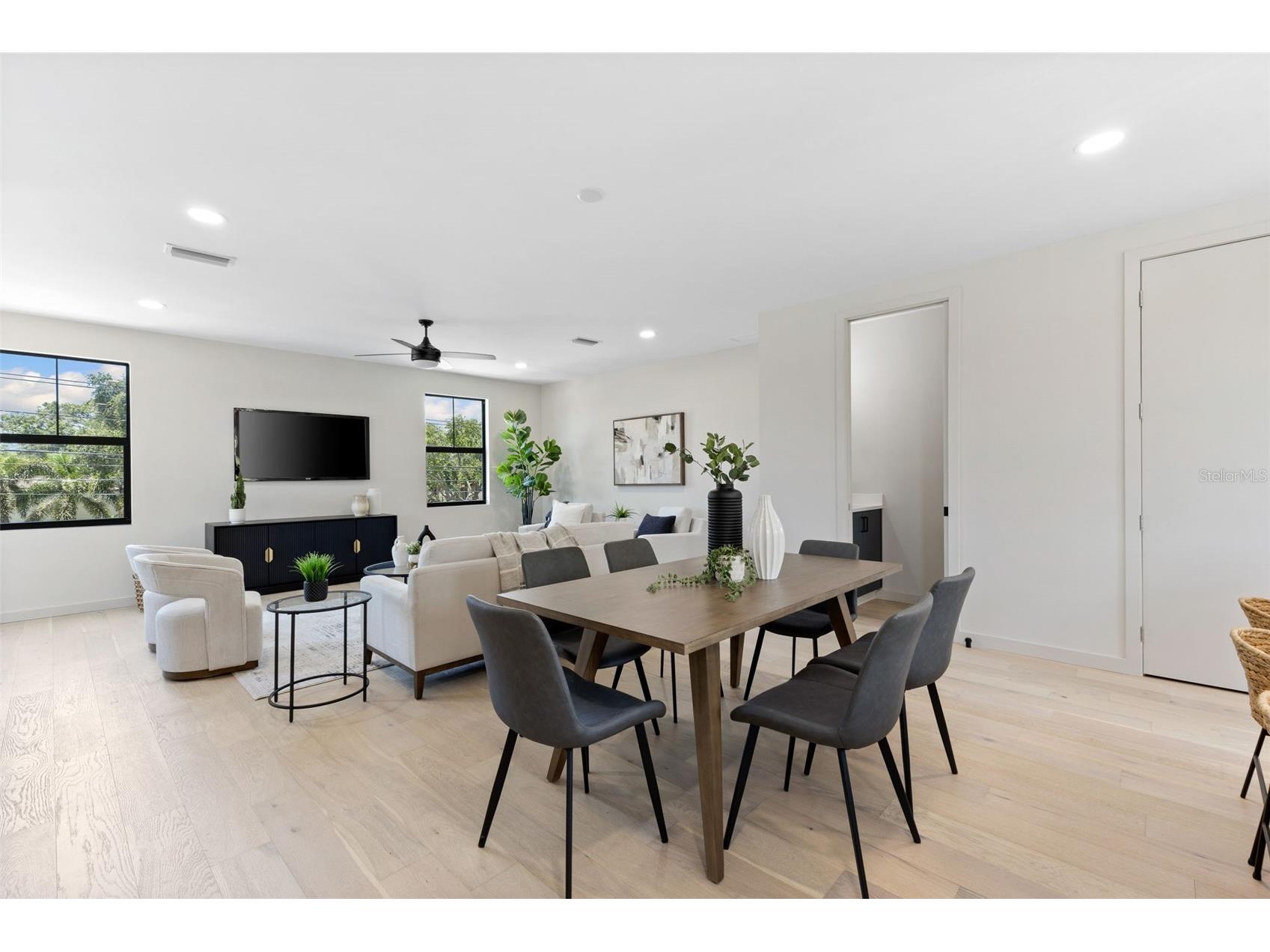 2211 16th Street N Saint Petersburg FL 33704 TB8473248 image11