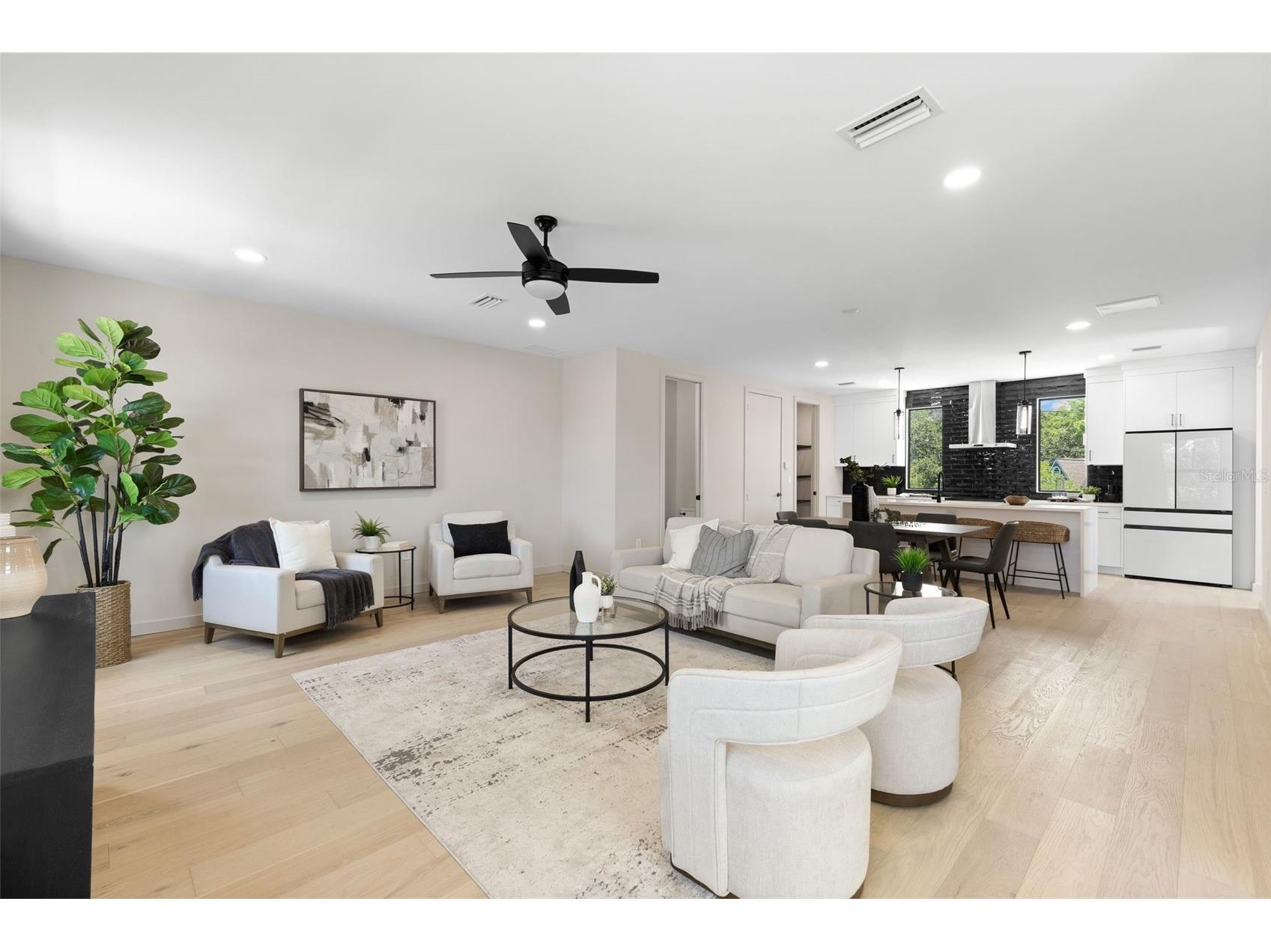 2211 16th Street N Saint Petersburg FL 33704 TB8473248 image13