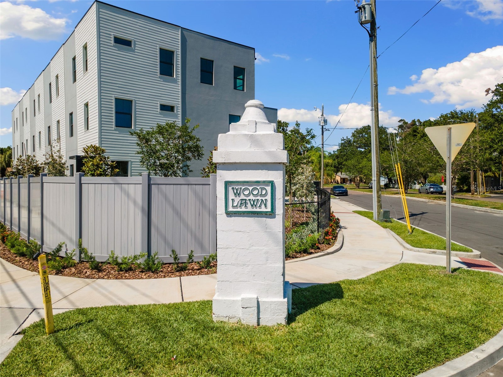 2211 16th Street N Saint Petersburg FL 33704 TB8473248 image31