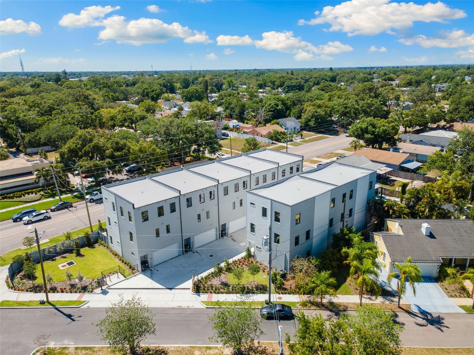 2211 16th Street N Saint Petersburg FL 33704 TB8473248 image35