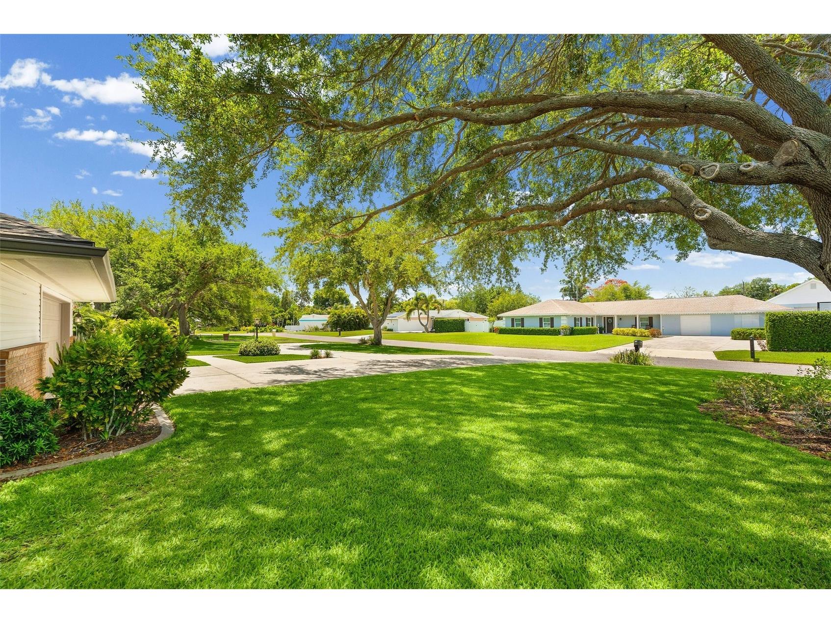 2211 50th Street W Bradenton FL 34209 A4692901 image45