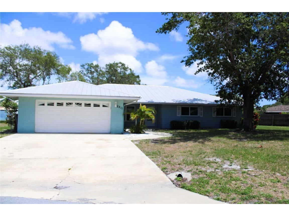 2211 77th Street W Bradenton FL 34209 A4572875 image1