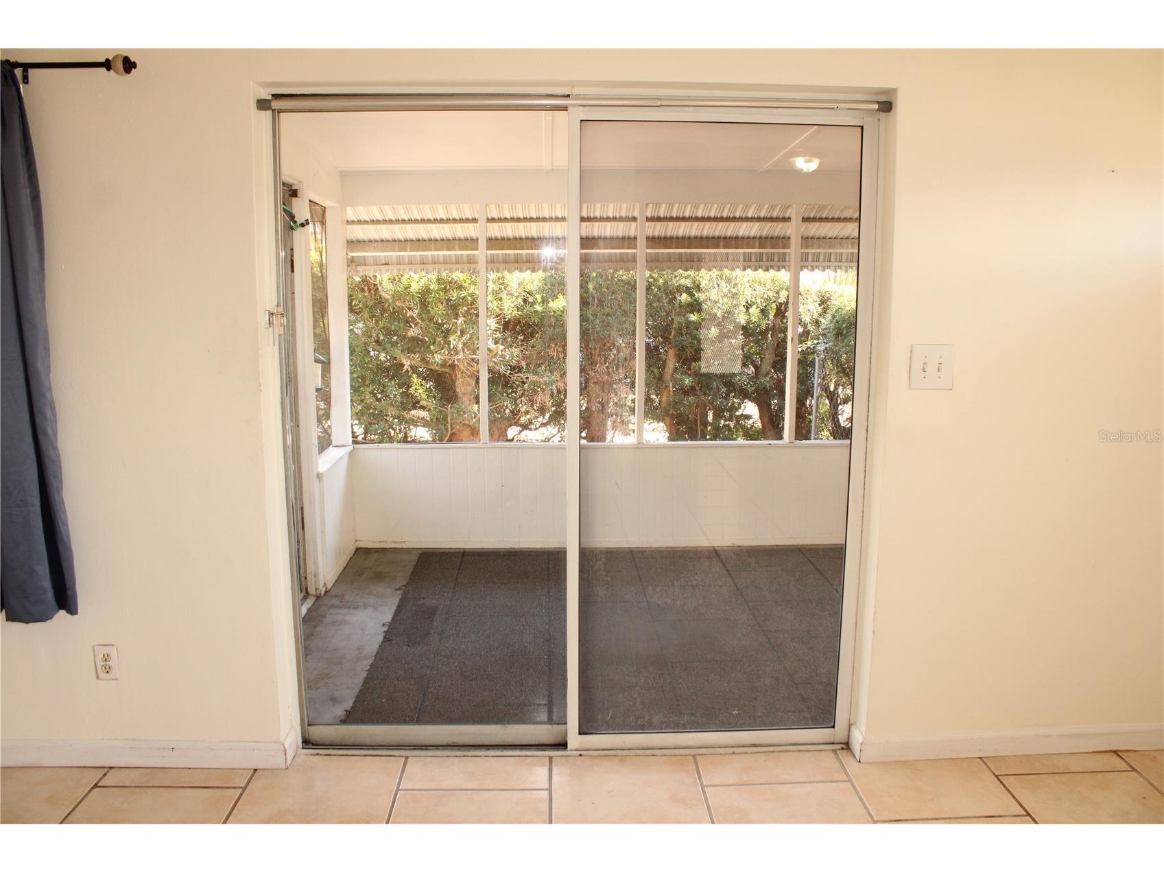 2211 Emory Avenue Bradenton FL 34207 A4676377 image13