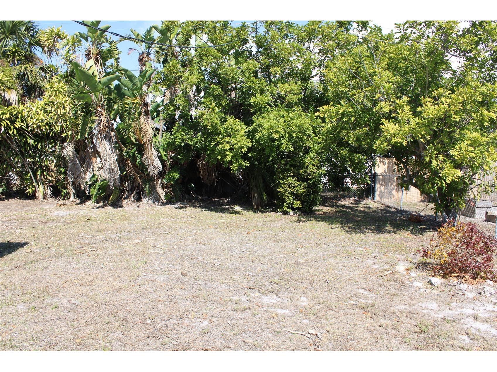 2211 Emory Avenue Bradenton FL 34207 A4676377 image23