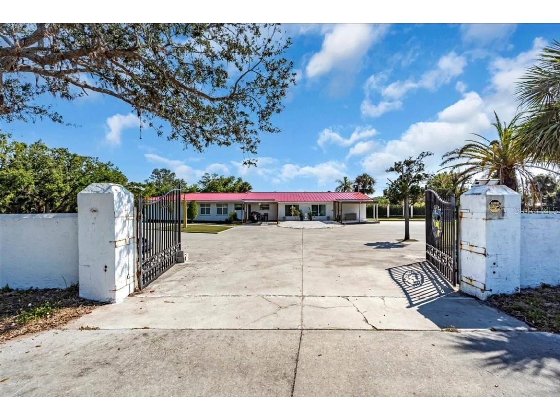 2211 Englewood Road Englewood FL 34223 N6137940 image1