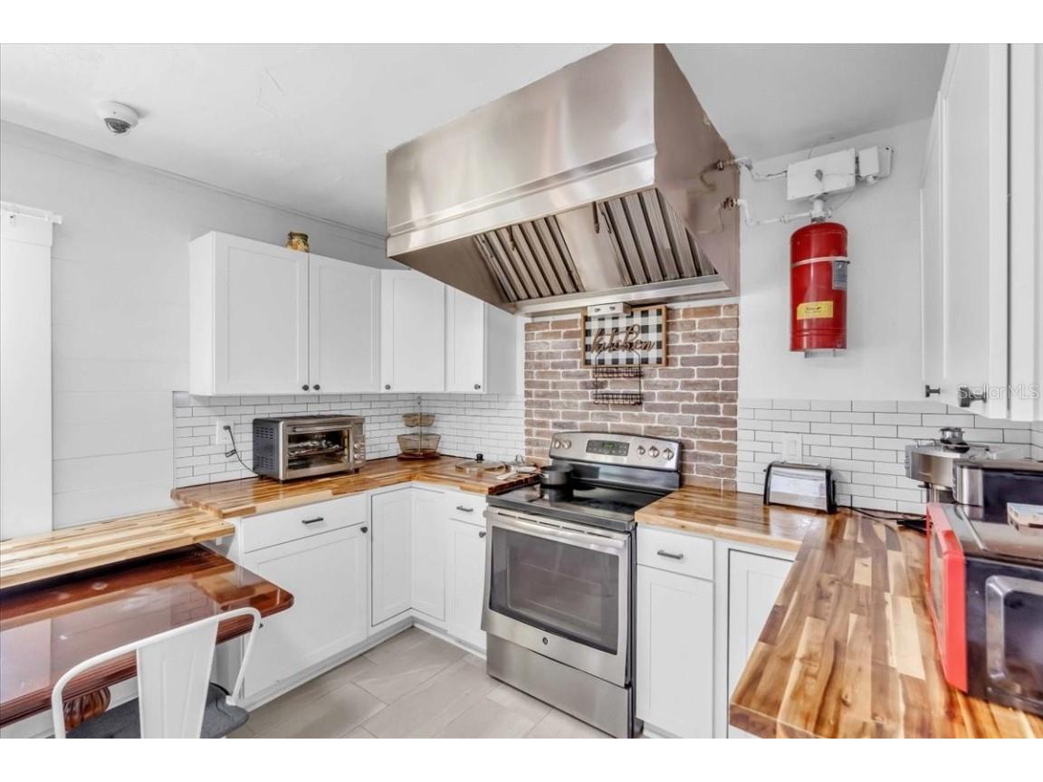 2211 Englewood Road Englewood FL 34223 N6137940 image19