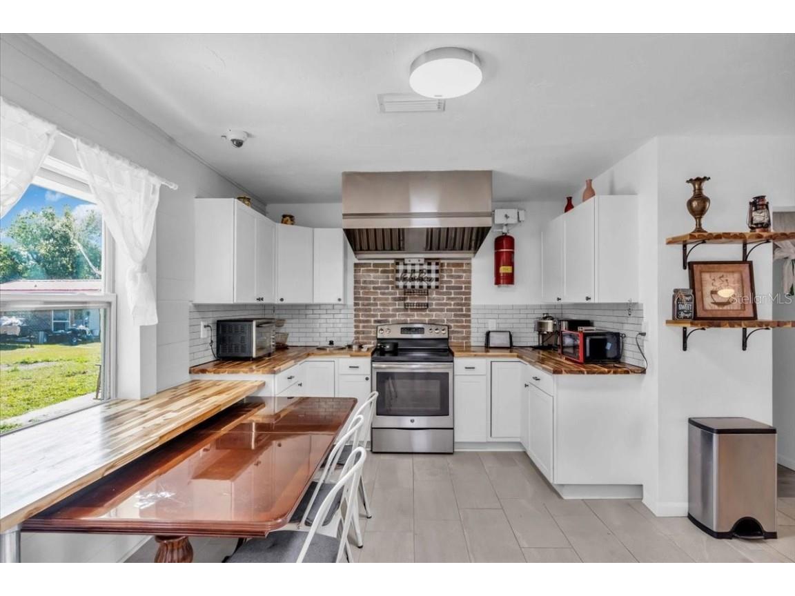 2211 Englewood Road Englewood FL 34223 N6137940 image20