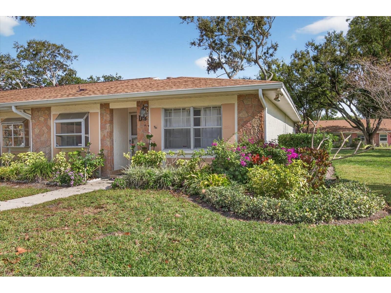 2211 Lark Circle W #D Palm Harbor FL 34684 - LAKE TARPON TB8456530 image2