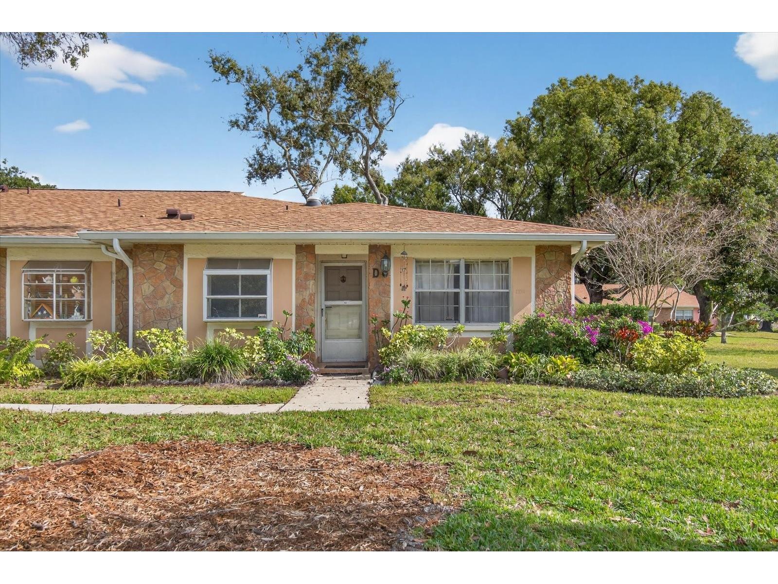 2211 Lark Circle W #D Palm Harbor FL 34684 - LAKE TARPON TB8456530 image3