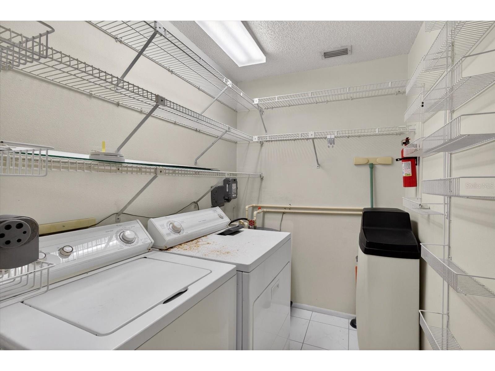 2211 Lark Circle W #D Palm Harbor FL 34684 - LAKE TARPON TB8456530 image31